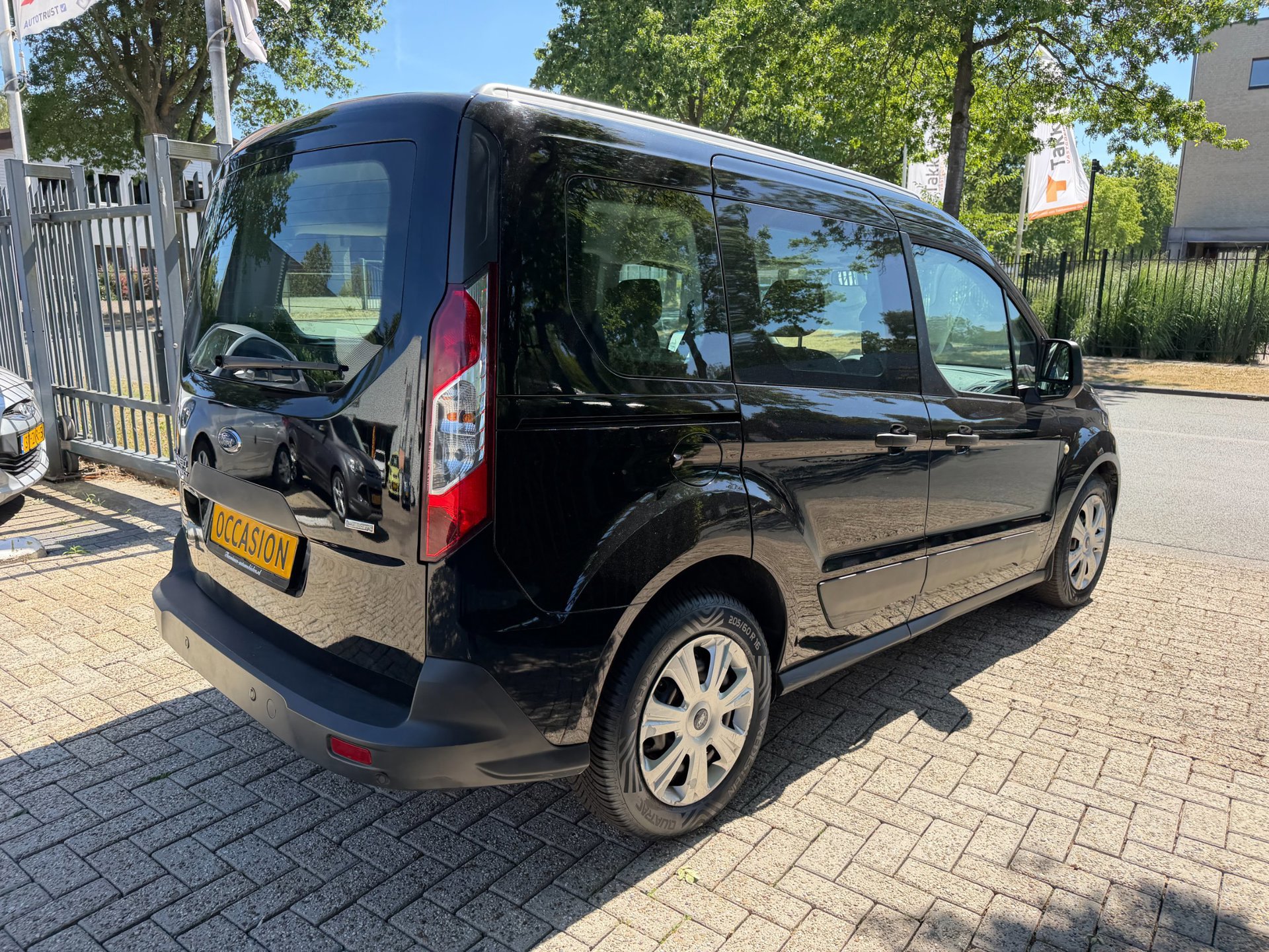 Ford Tourneo Connect Compact 1.0 Trend (2018), foto 17