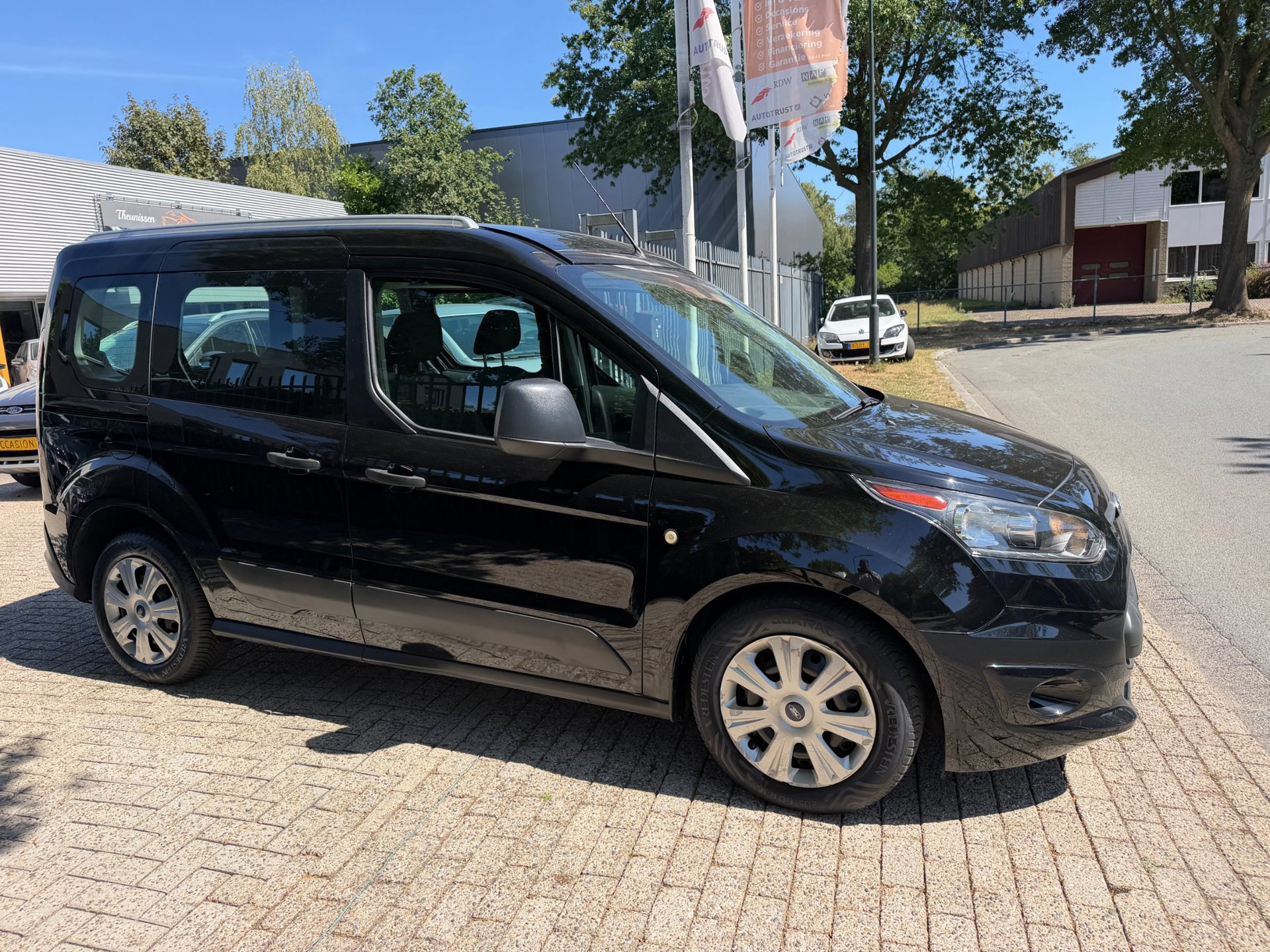 Ford Tourneo Connect Compact 1.0 Trend (2018), foto 21