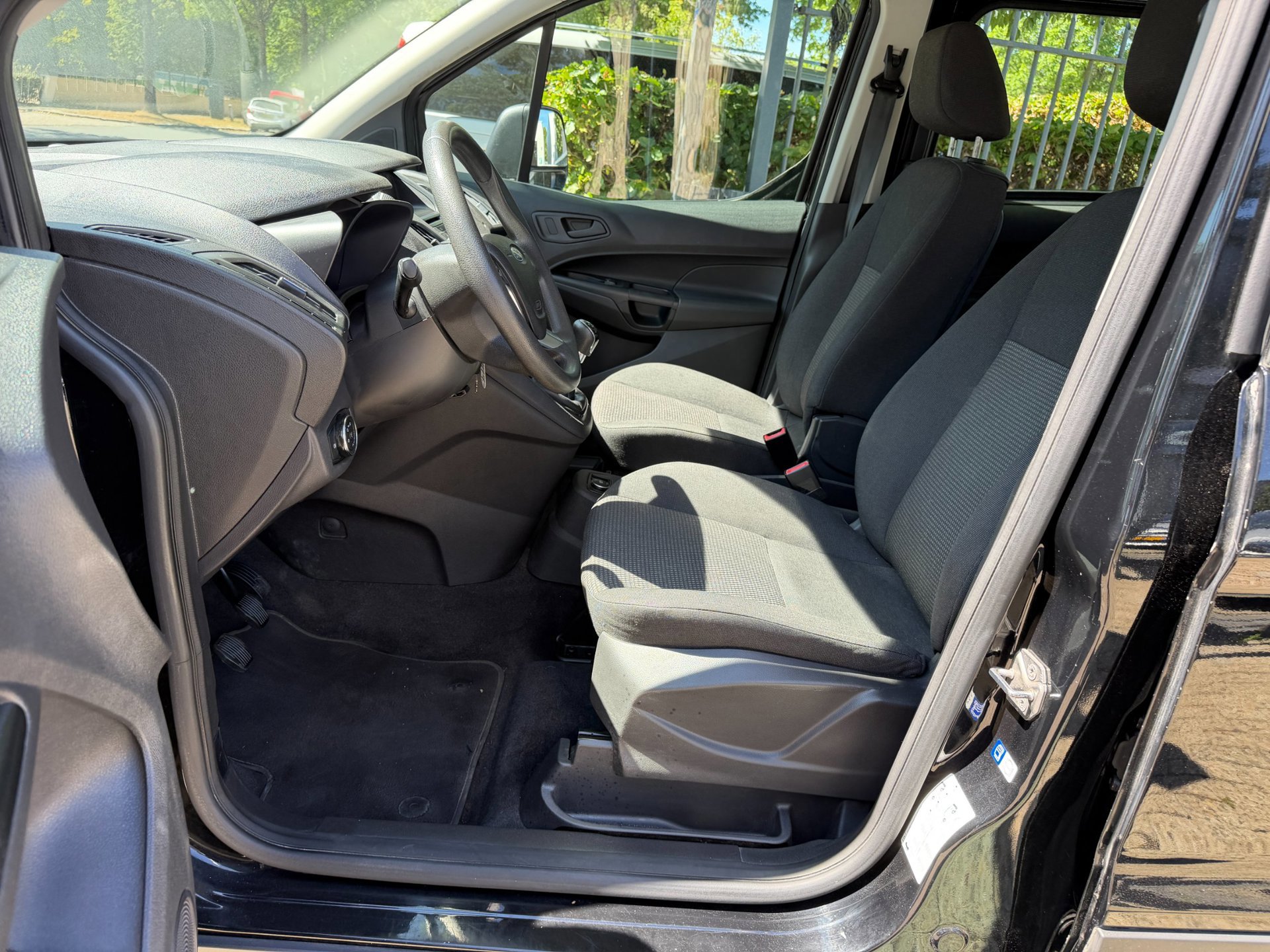 Ford Tourneo Connect Compact 1.0 Trend (2018), foto 32