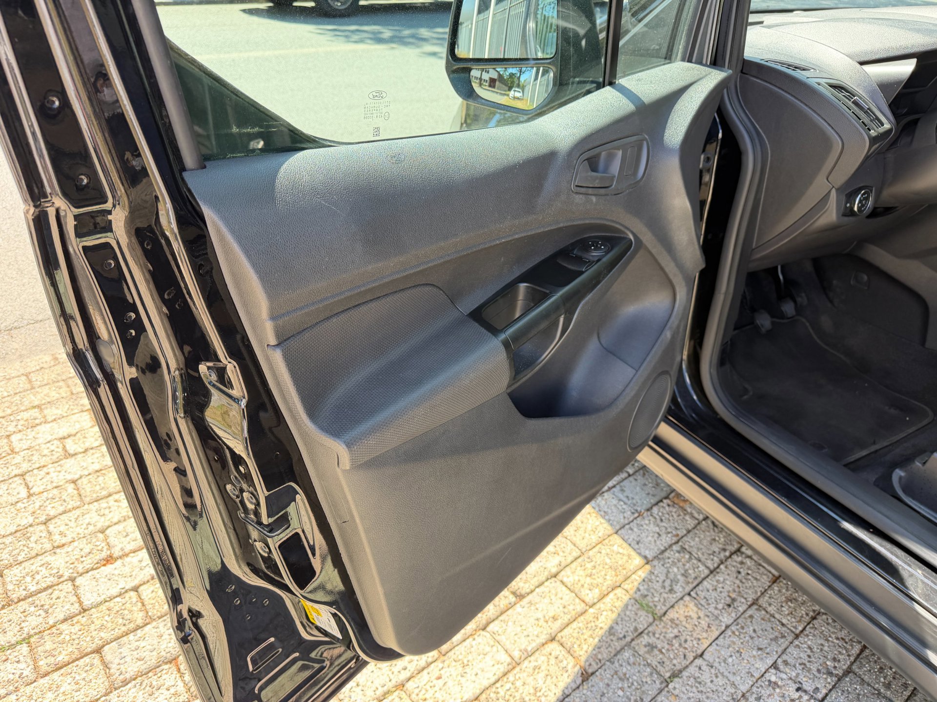 Ford Tourneo Connect Compact 1.0 Trend (2018), foto 34