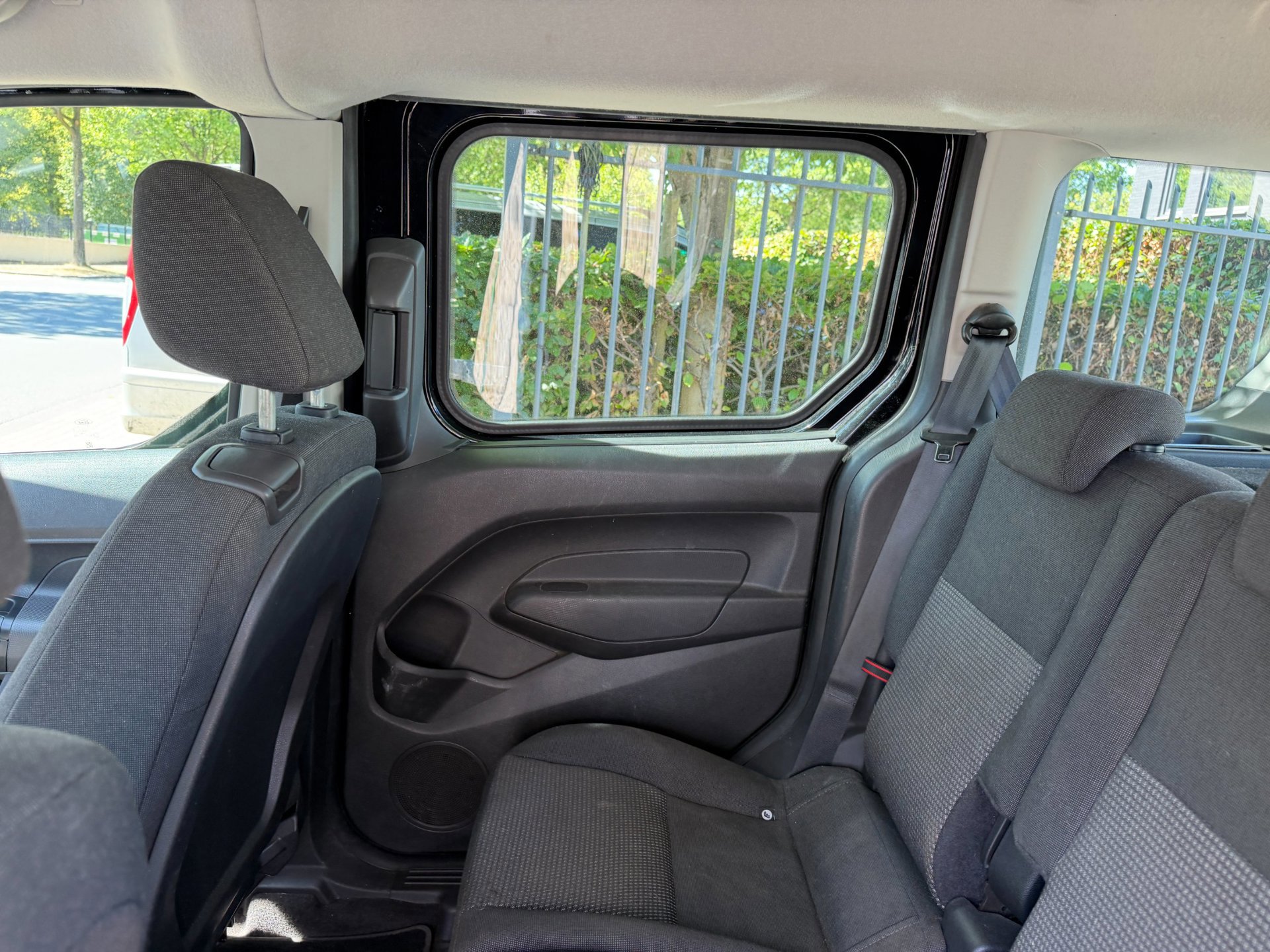 Ford Tourneo Connect Compact 1.0 Trend (2018), foto 38