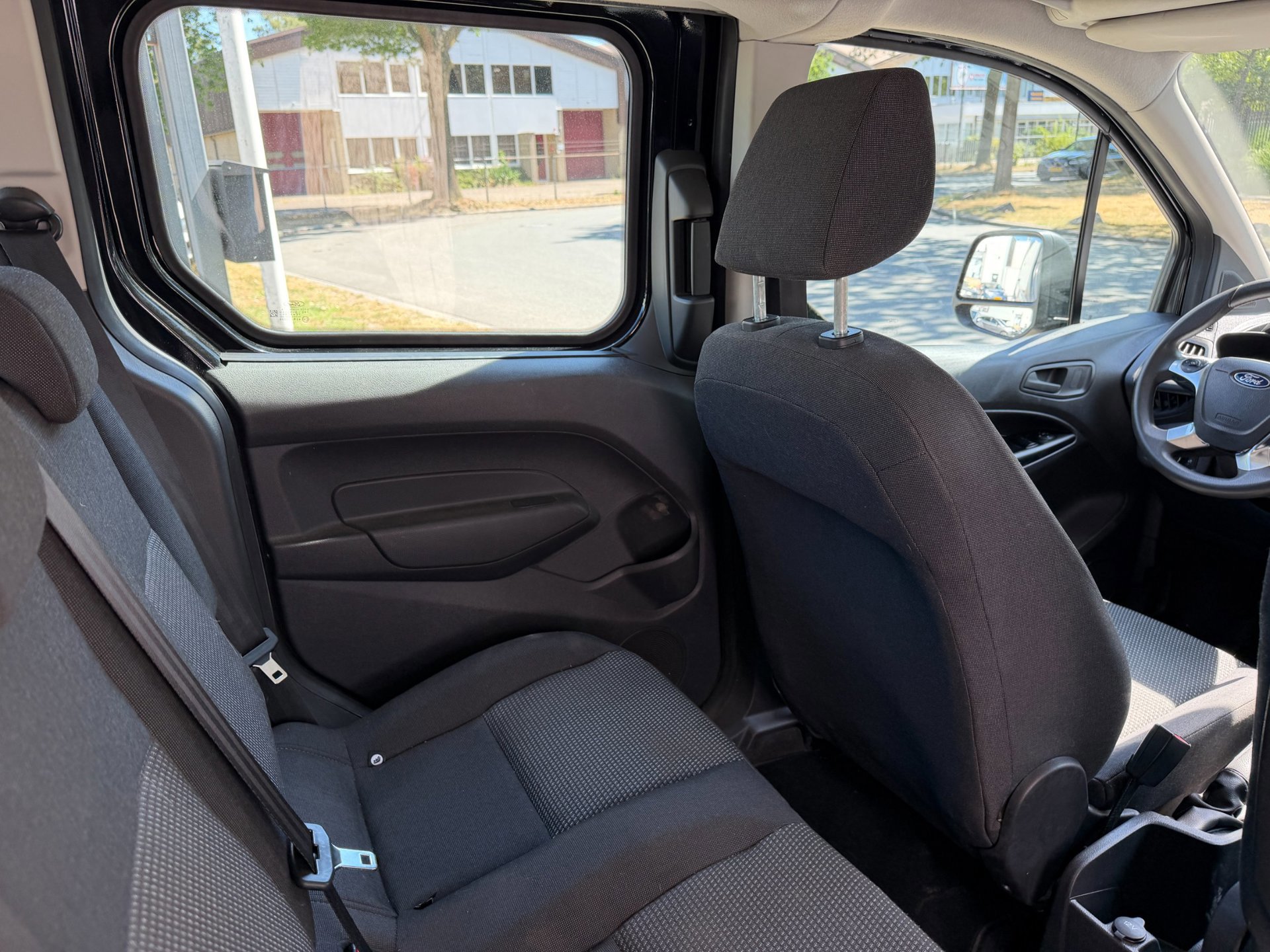 Ford Tourneo Connect Compact 1.0 Trend (2018), foto 54