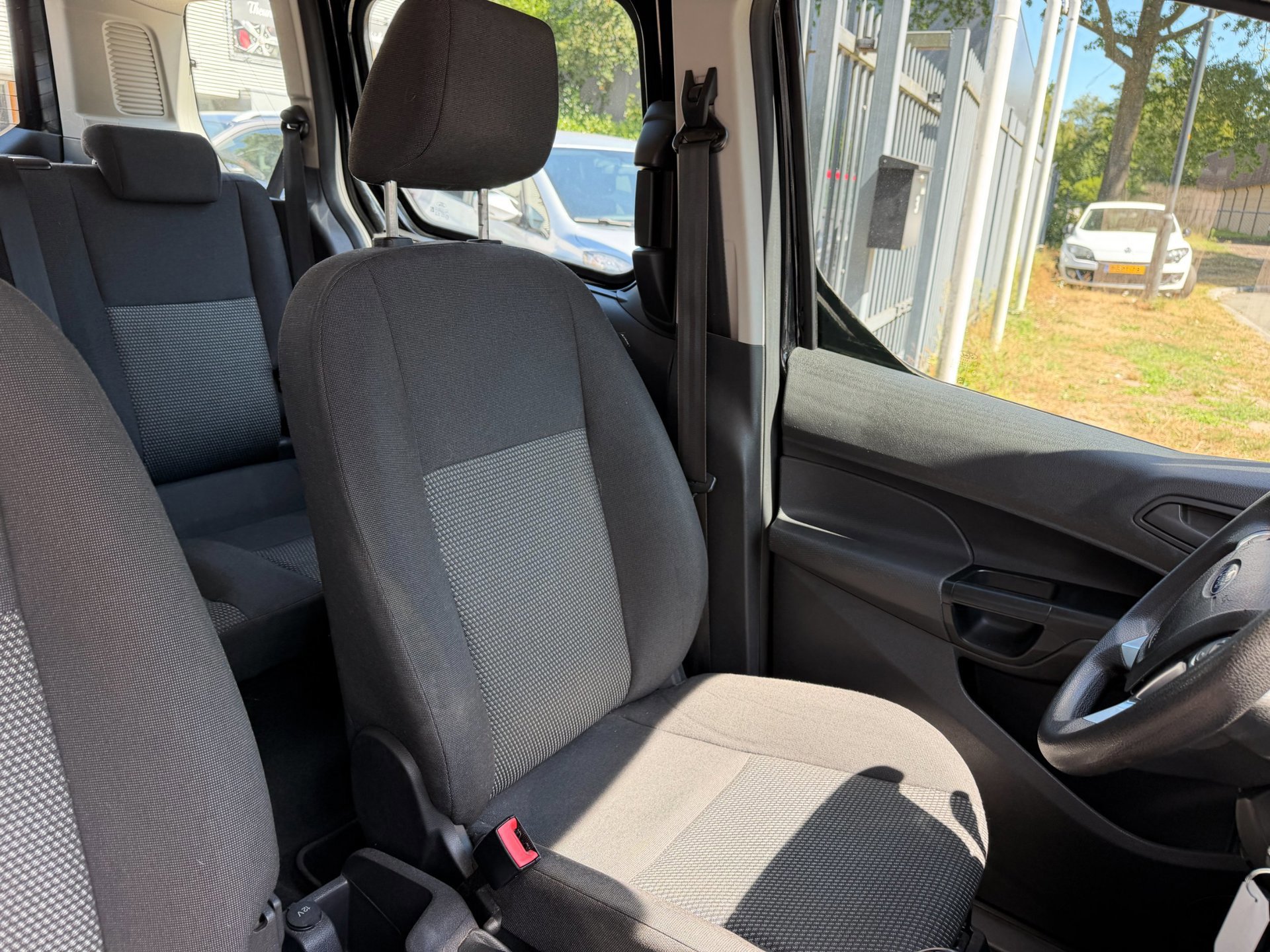 Ford Tourneo Connect Compact 1.0 Trend (2018), foto 65