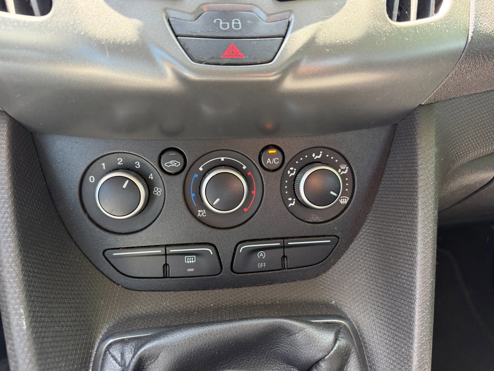 Ford Tourneo Connect Compact 1.0 Trend (2018), foto 73