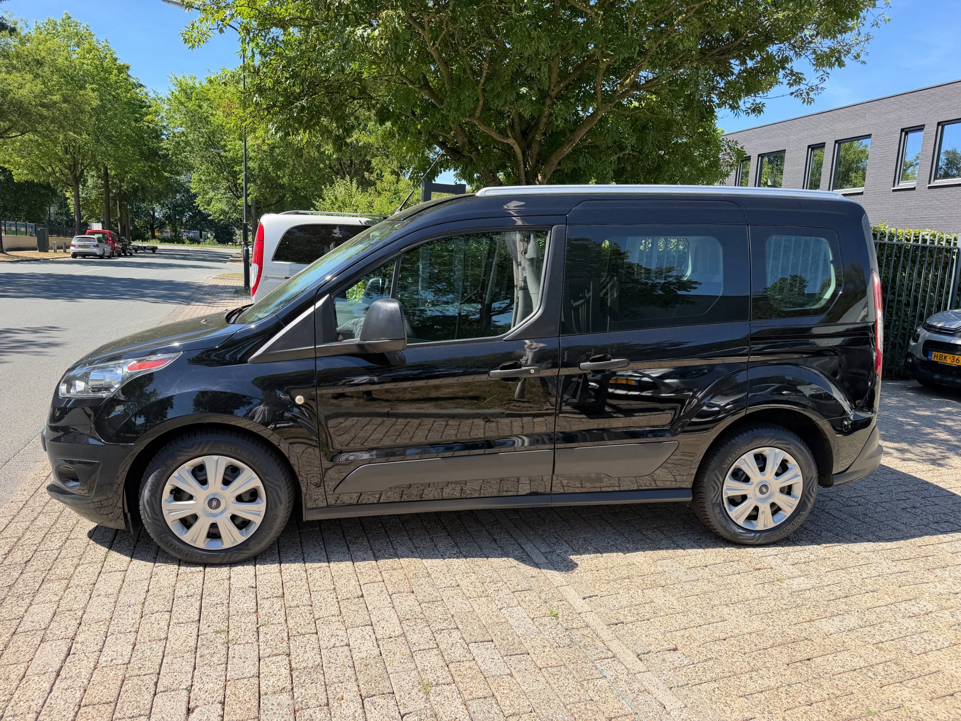 Ford Tourneo Connect Compact 1.0 Trend (2018), foto 9