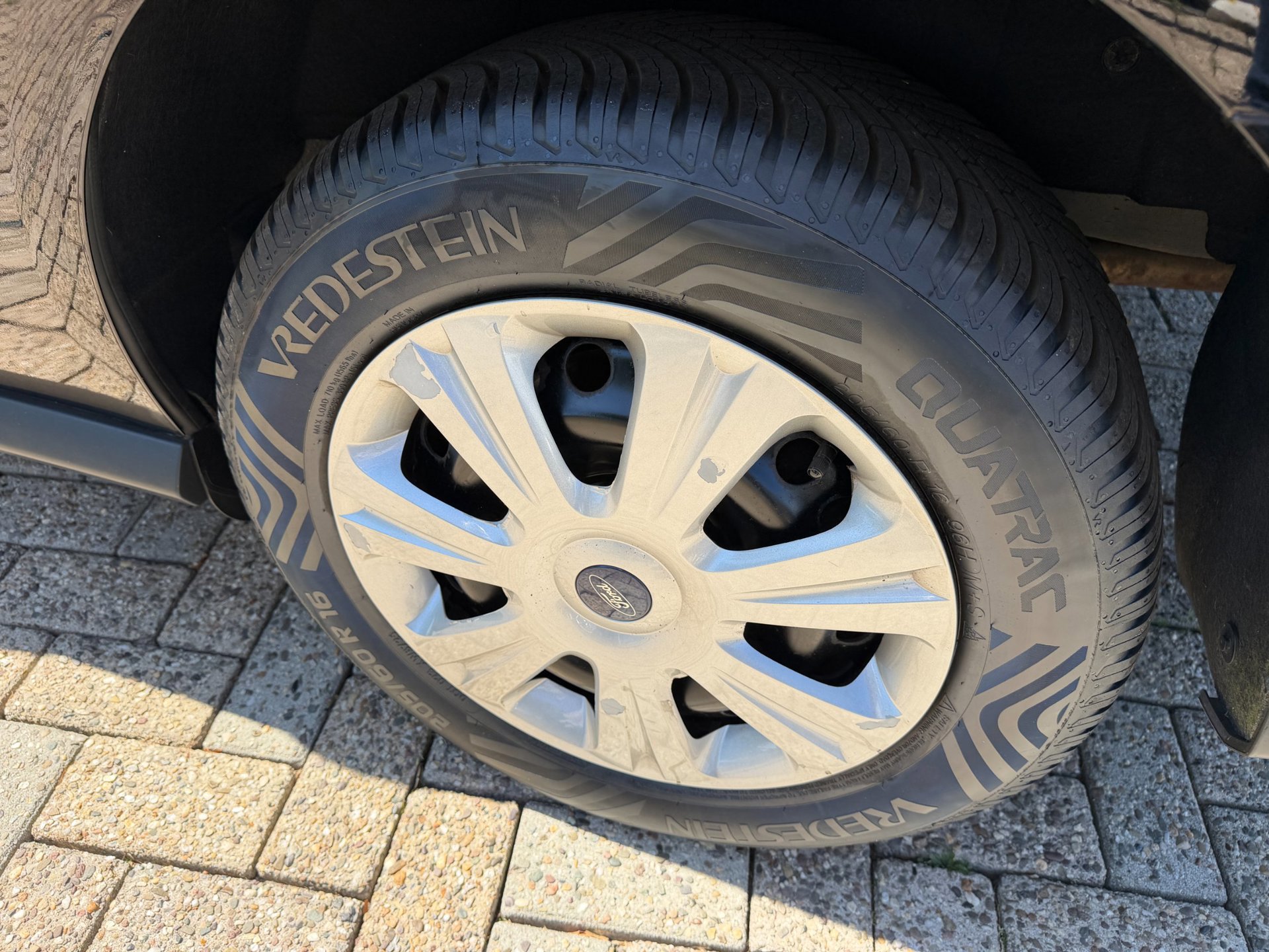 Ford Tourneo Connect Compact 1.0 Trend (2018), foto 87