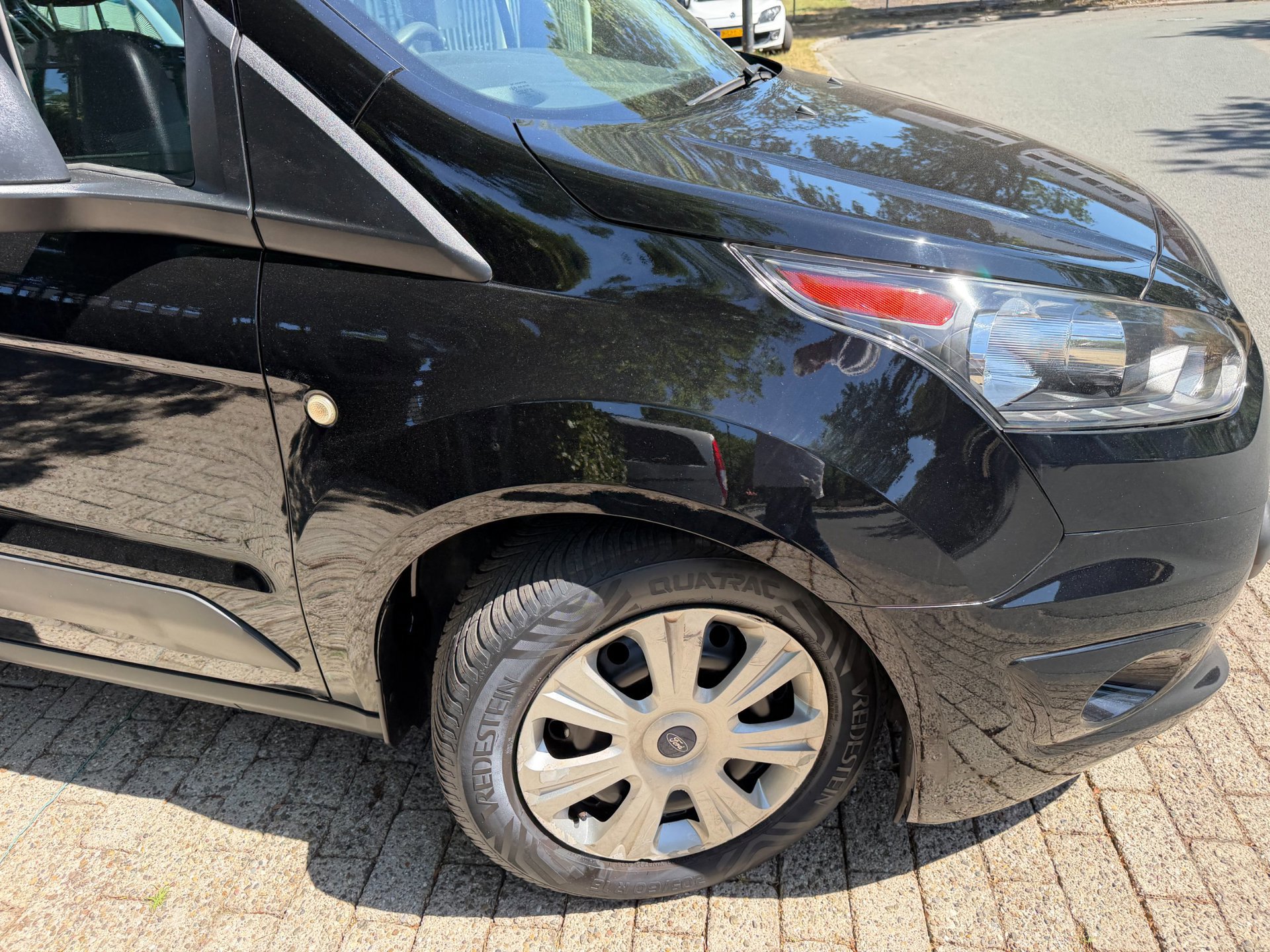 Ford Tourneo Connect Compact 1.0 Trend (2018), foto 98