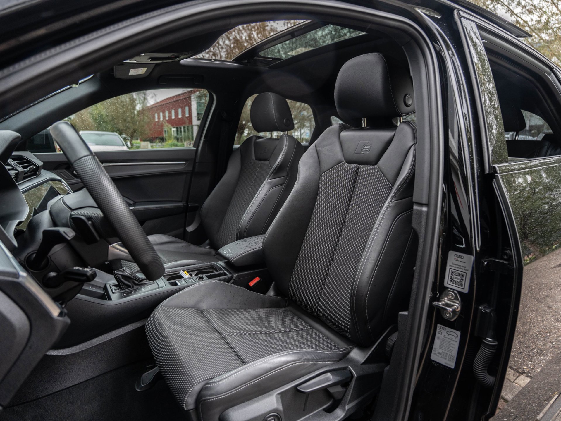 Audi Q3 Sportback 45 TFSI e S Edition (2024), foto 13