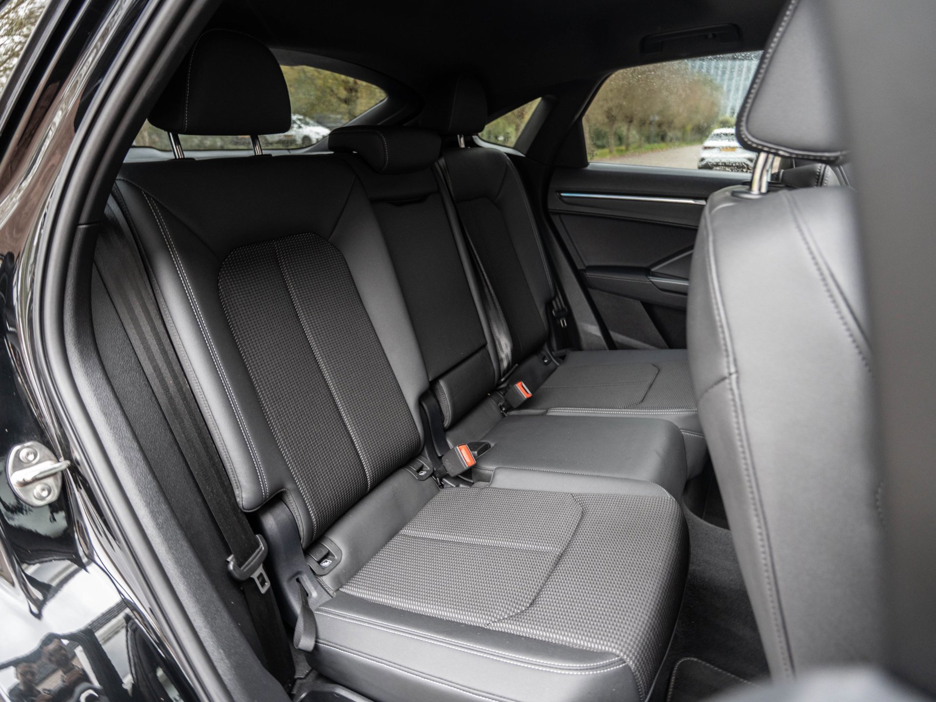 Audi Q3 Sportback 45 TFSI e S Edition (2024), foto 14