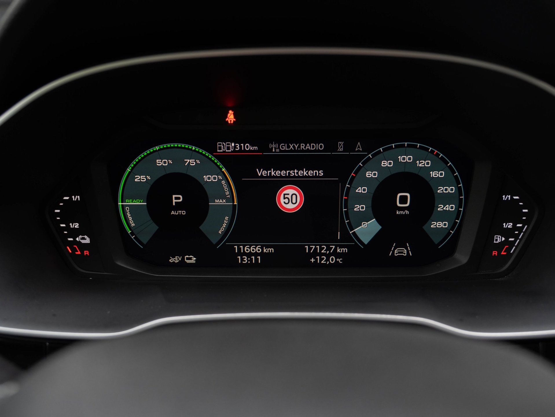 Audi Q3 Sportback 45 TFSI e S Edition (2024), foto 30