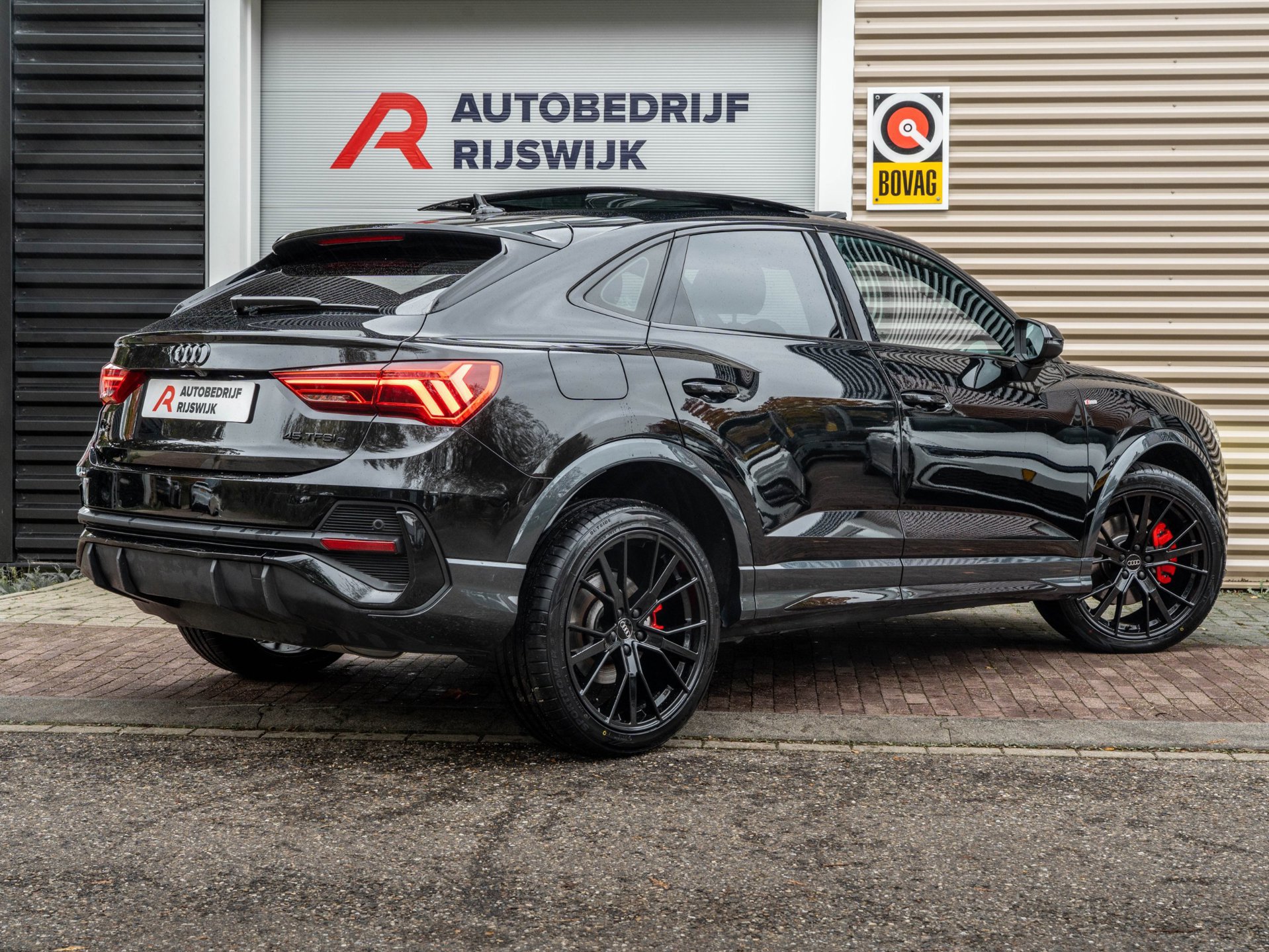 Audi Q3 Sportback 45 TFSI e S Edition (2024), foto 4