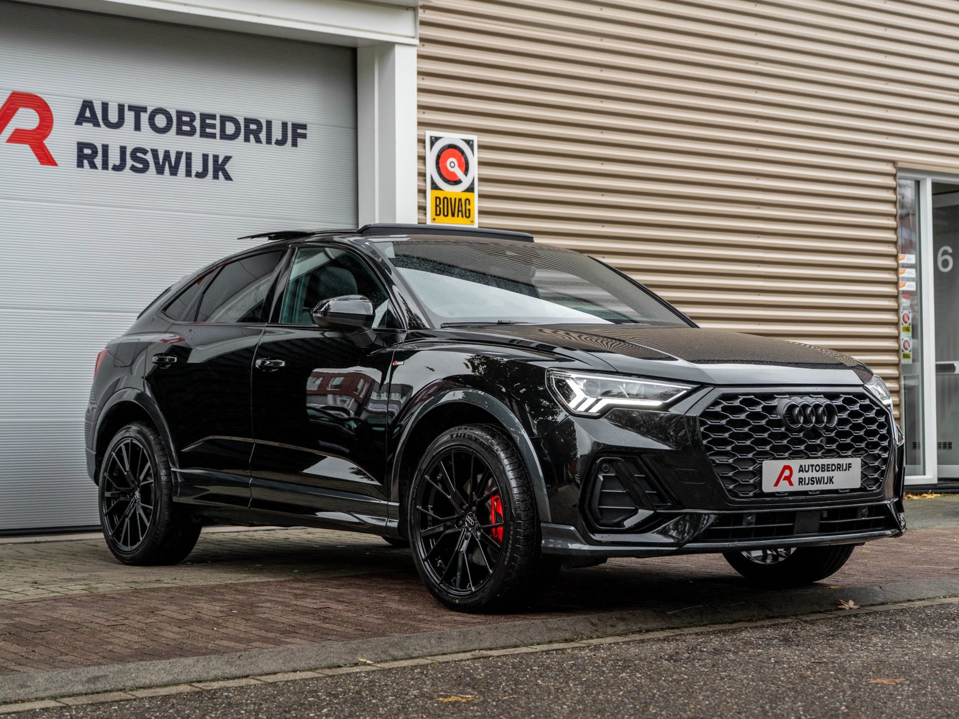 Audi Q3 Sportback 45 TFSI e S Edition (2024), foto 8
