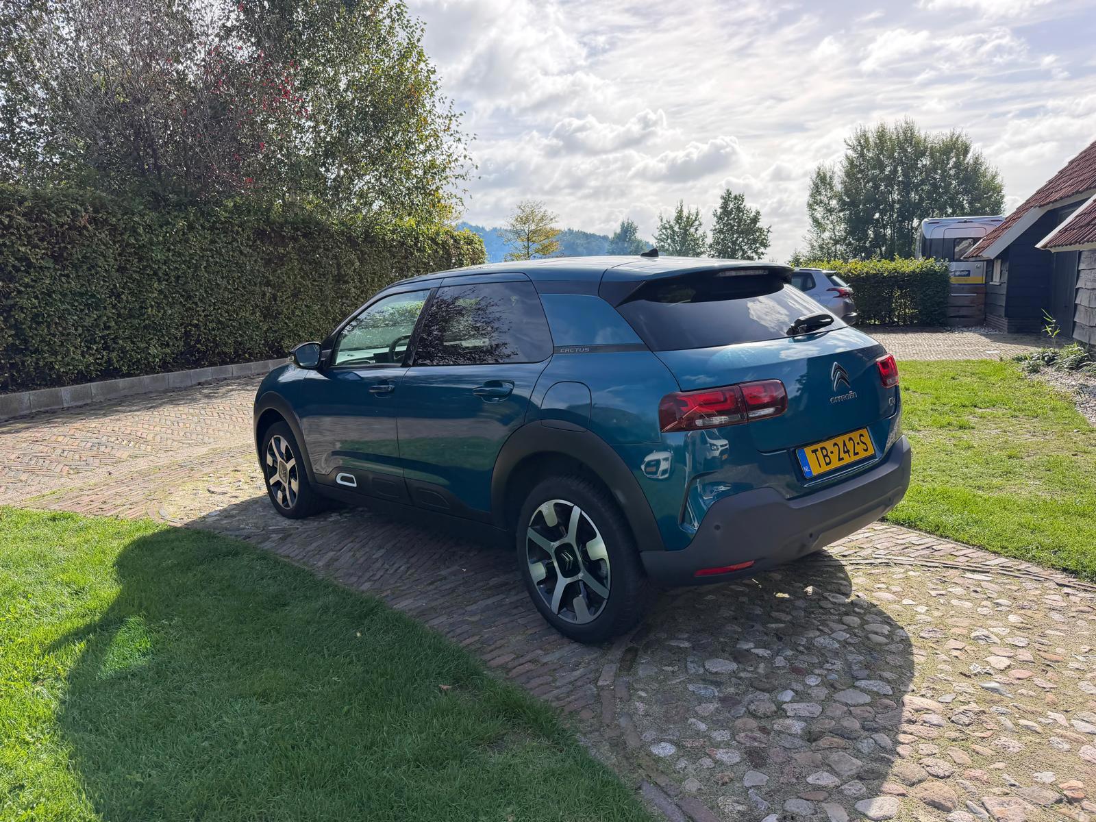 Citroen C4 Cactus 1.2 PureTech Business-NL auto-Camera (2018), foto 3