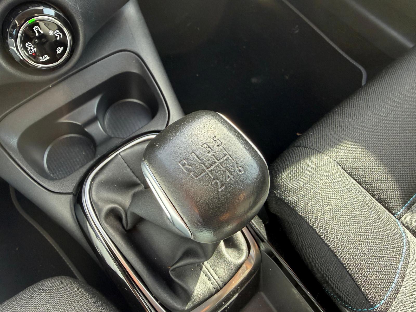 Citroen C4 Cactus 1.2 PureTech Business-NL auto-Camera (2018), foto 24
