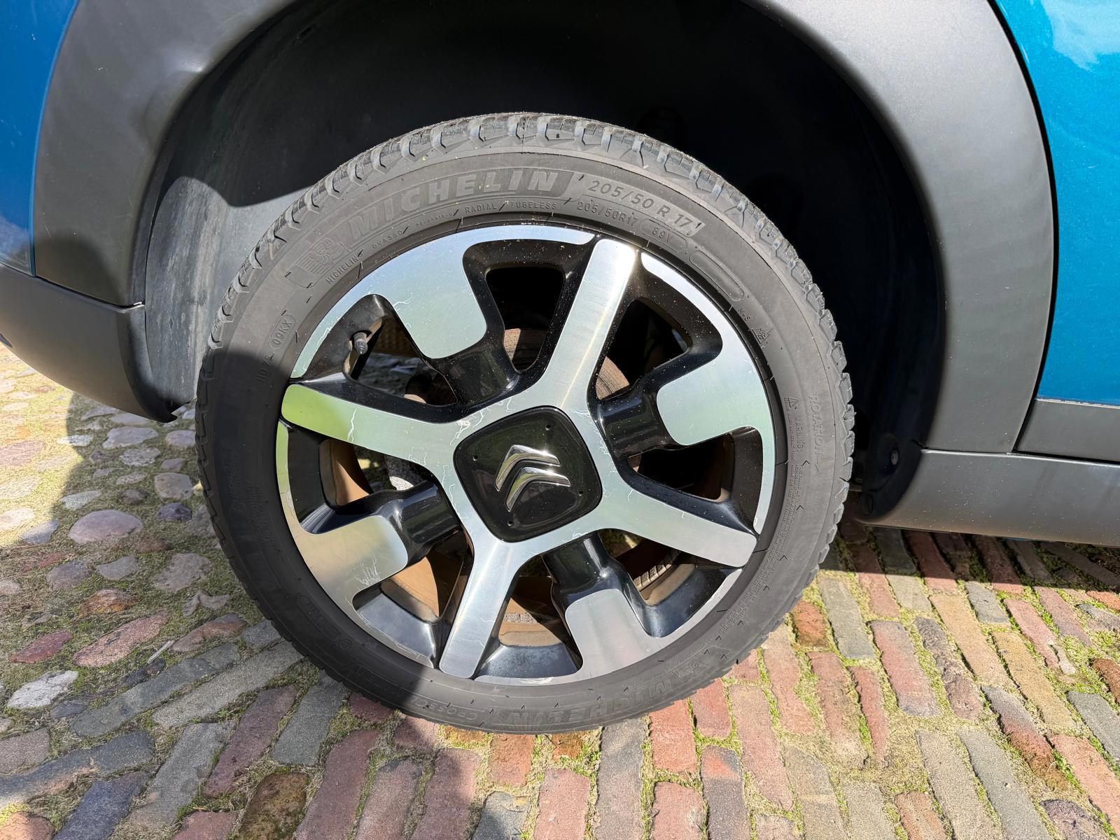 Citroen C4 Cactus 1.2 PureTech Business-NL auto-Camera (2018), foto 31