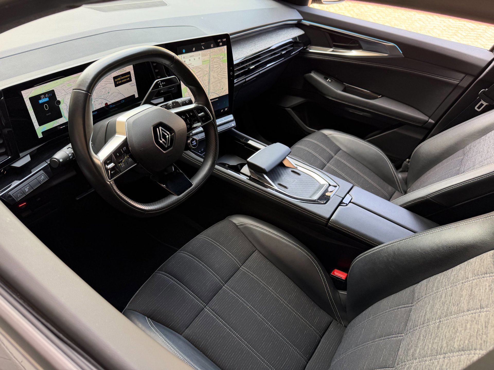 Renault Austral 1.2 E-Tech (2024), foto 8