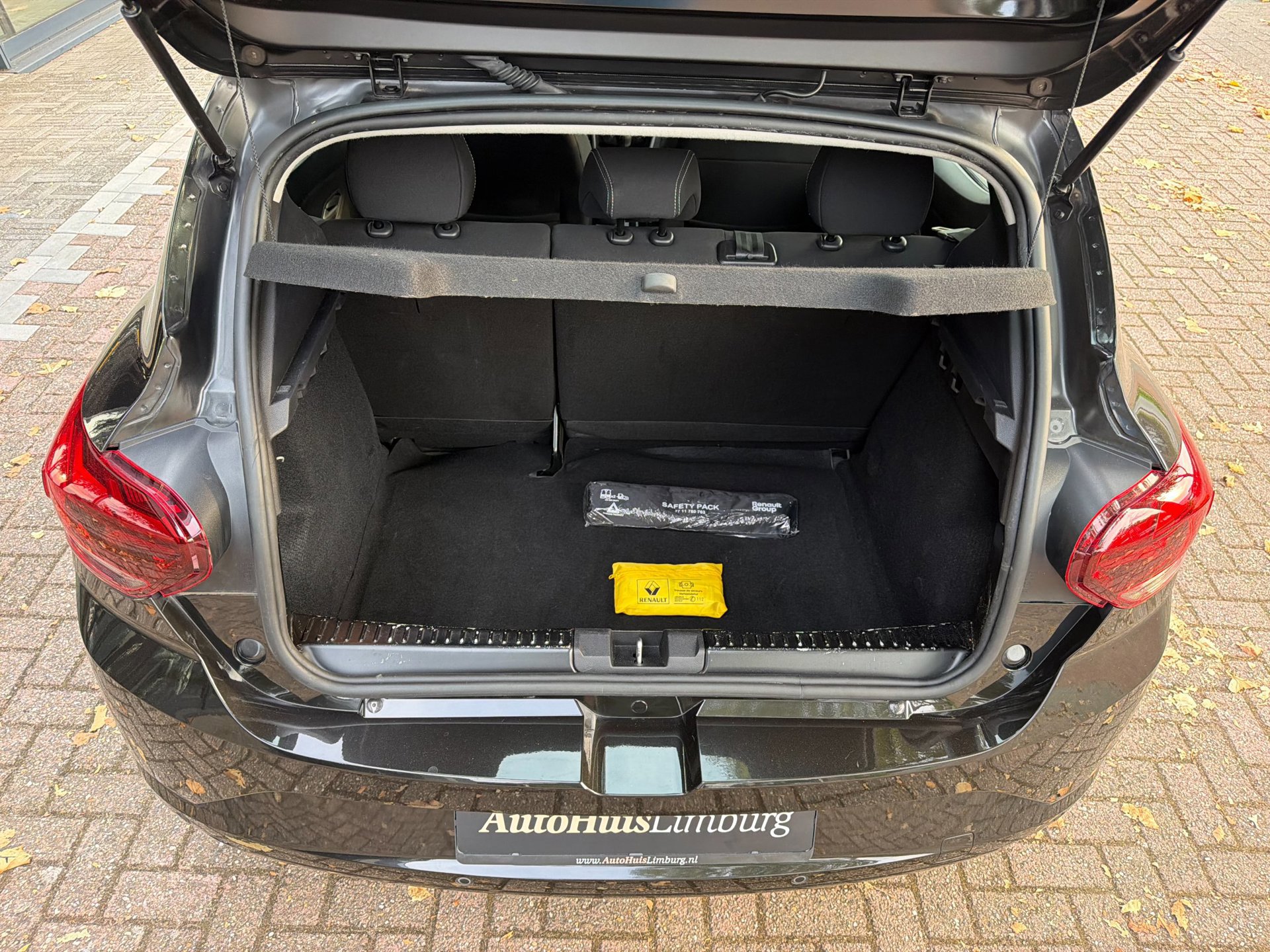 Dacia Sandero 1.0 TCe 90 Essential (2023), foto 13