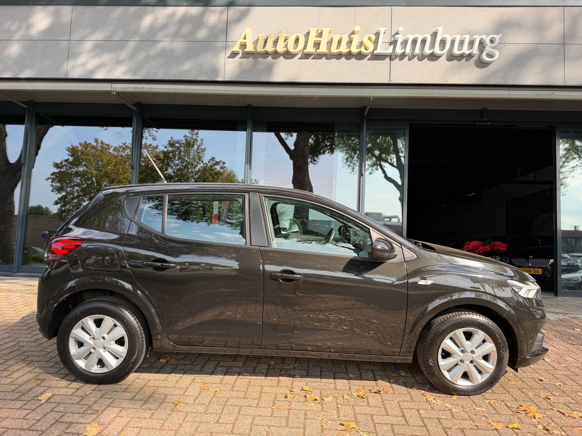 Dacia Sandero 1.0 TCe 90 Essential (2023), foto 3