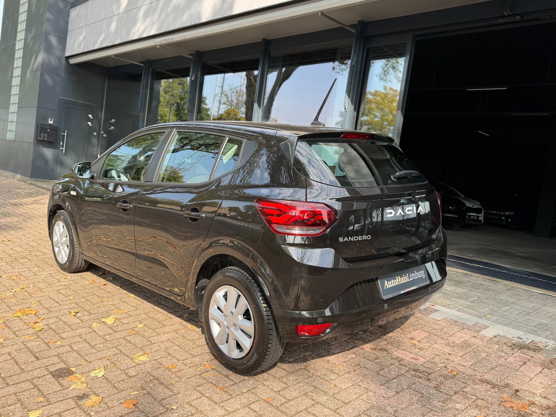 Dacia Sandero 1.0 TCe 90 Essential (2023), foto 22