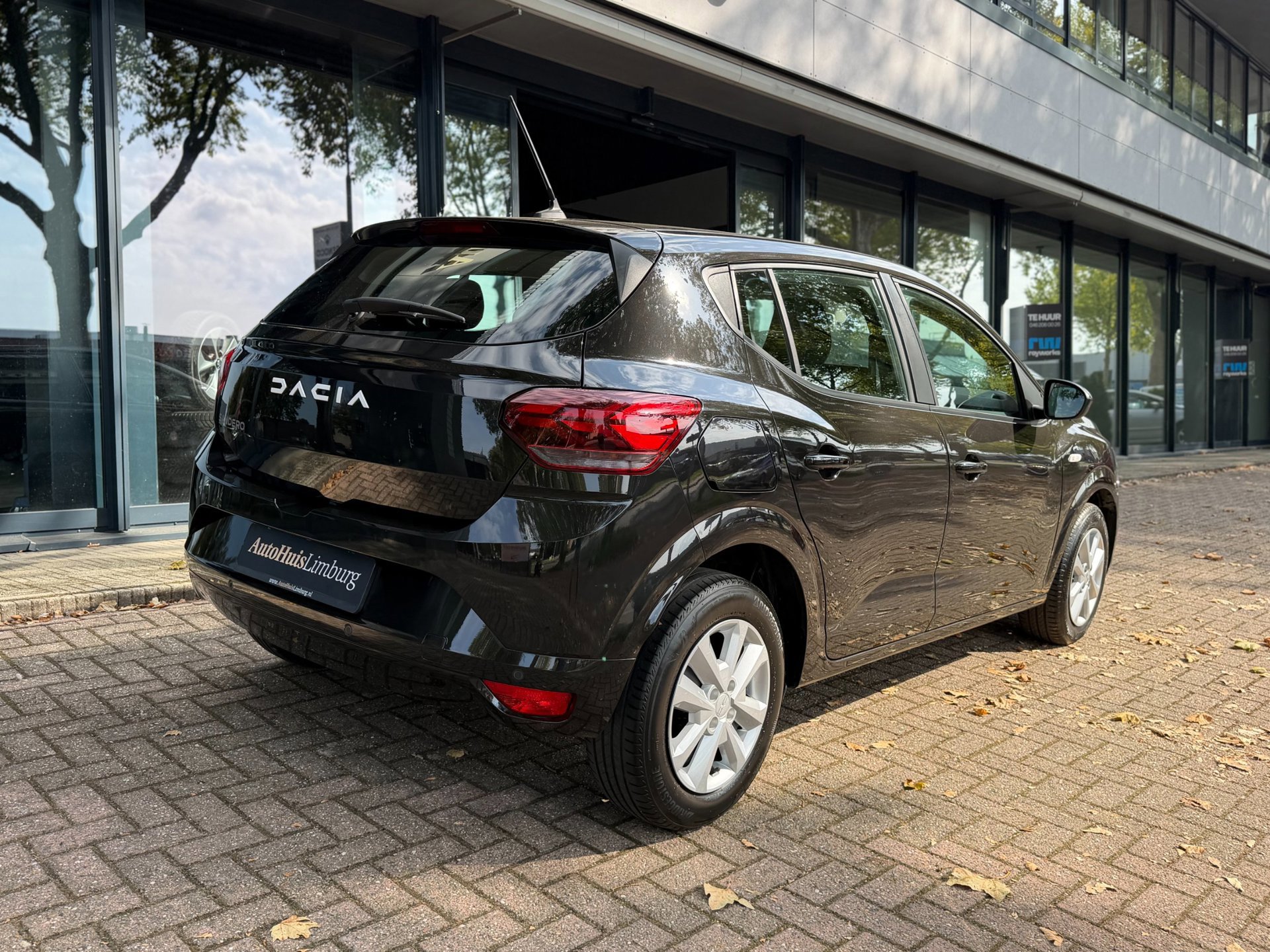 Dacia Sandero 1.0 TCe 90 Essential (2023), foto 6