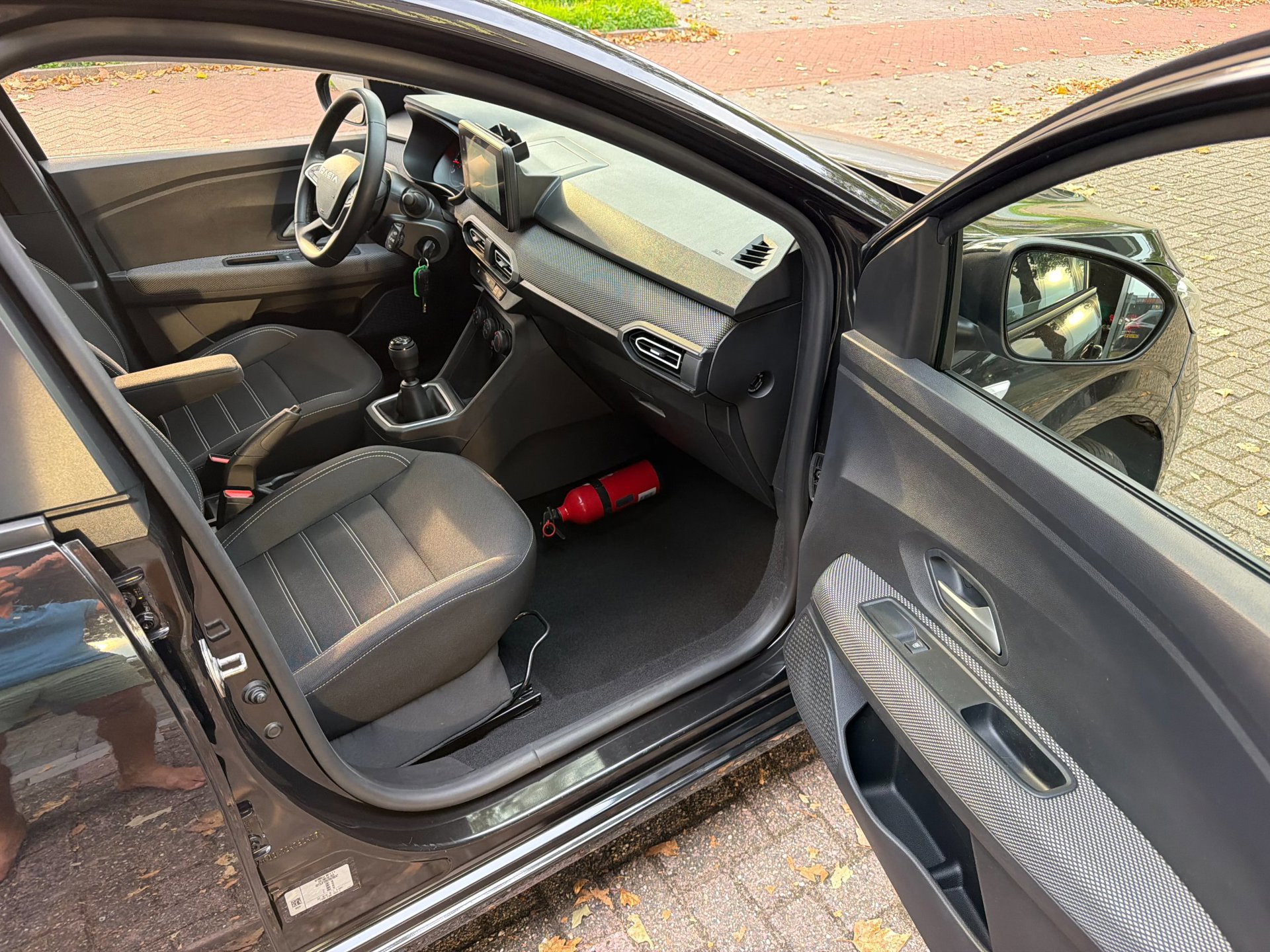 Dacia Sandero 1.0 TCe 90 Essential (2023), foto 7