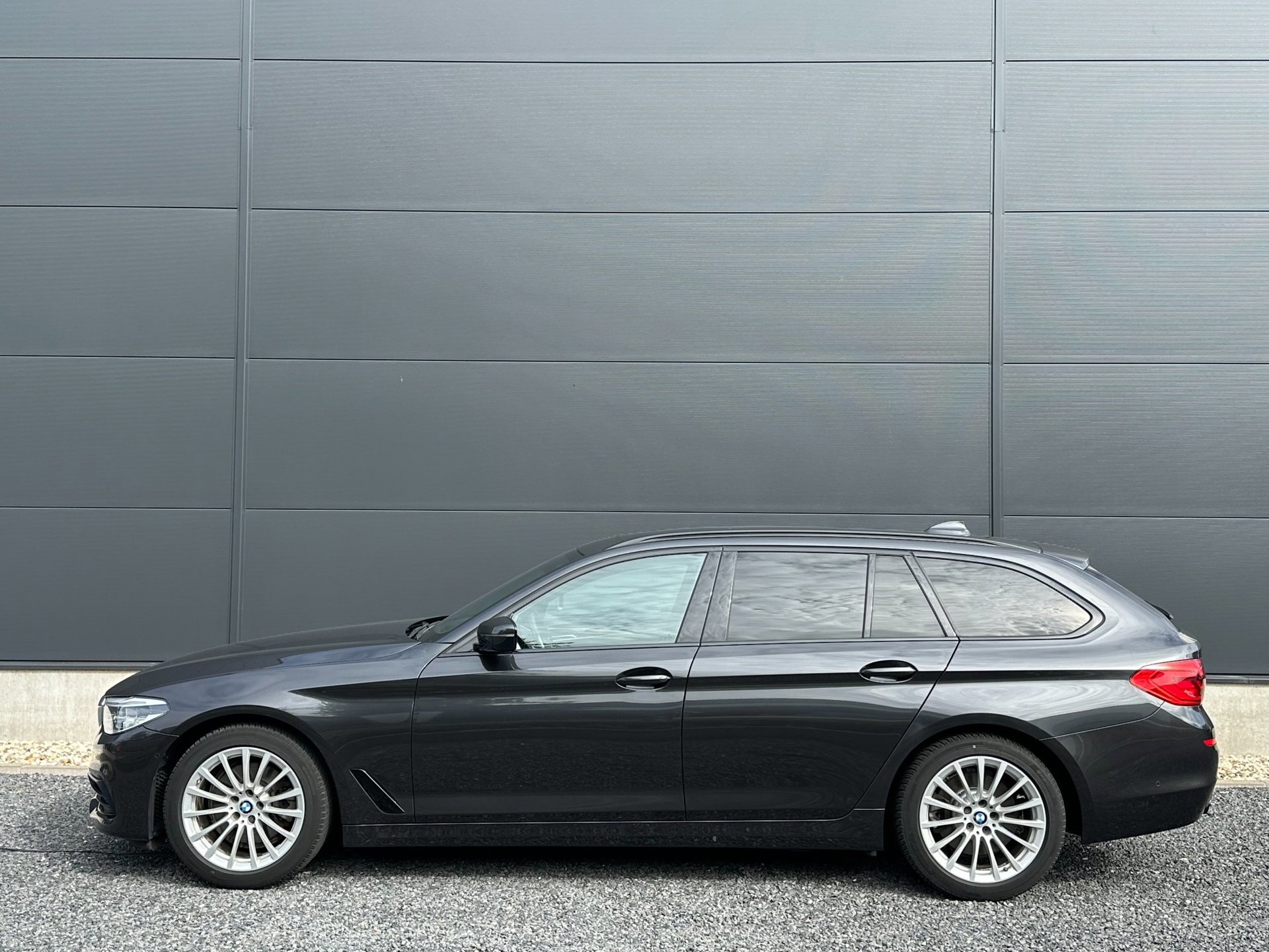 BMW 5-serie Touring 520d High Executive (2020), foto 3