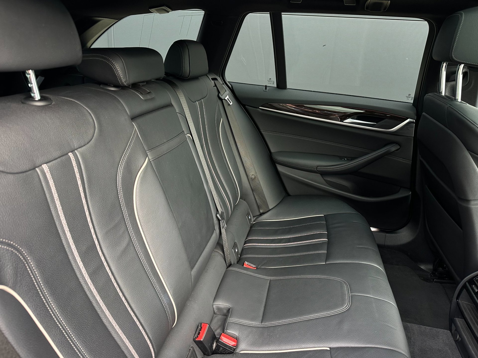 BMW 5-serie Touring 520d High Executive (2020), foto 32