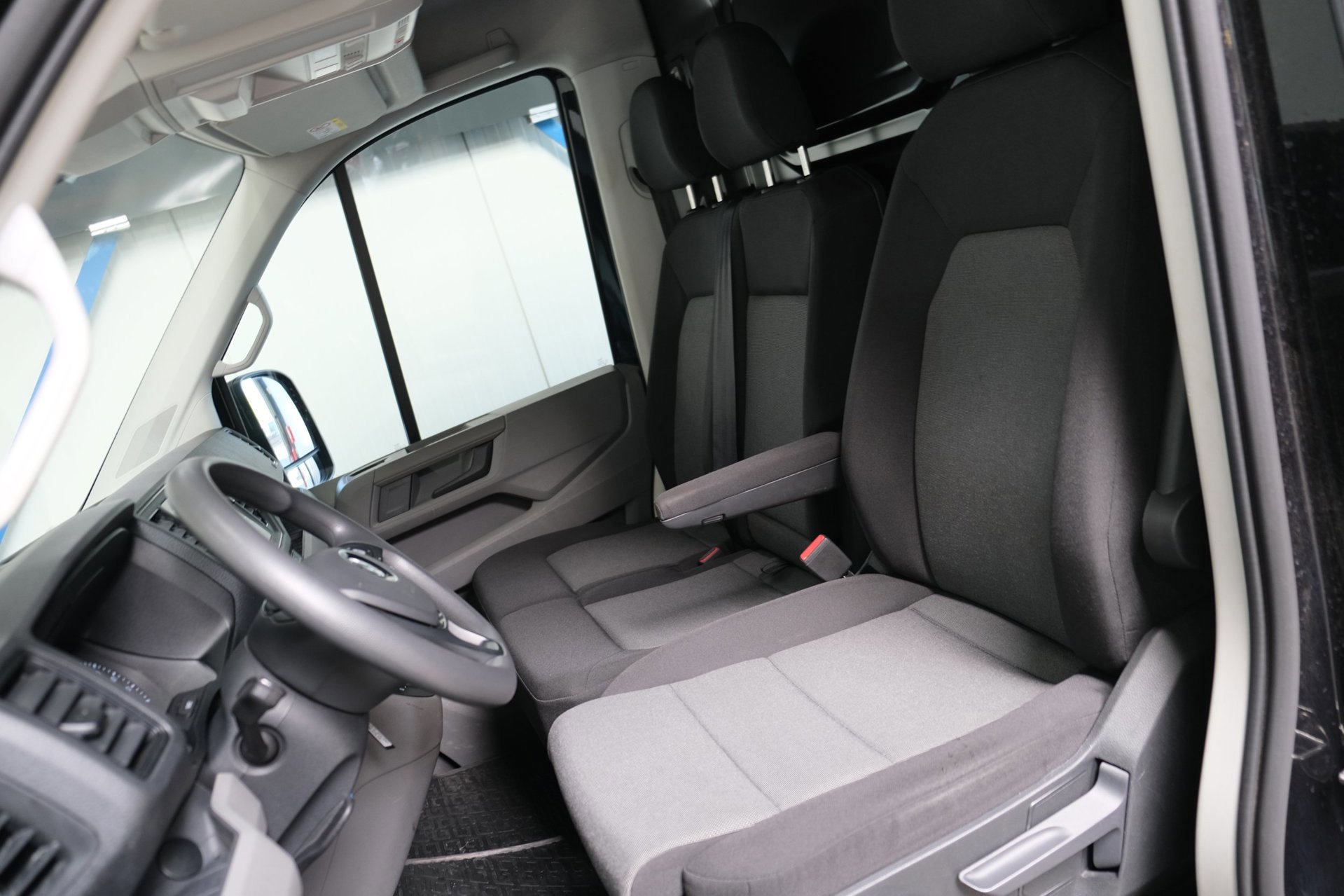 Volkswagen Crafter 35 2.0 TDI L3H3 Highline (2022), foto 16