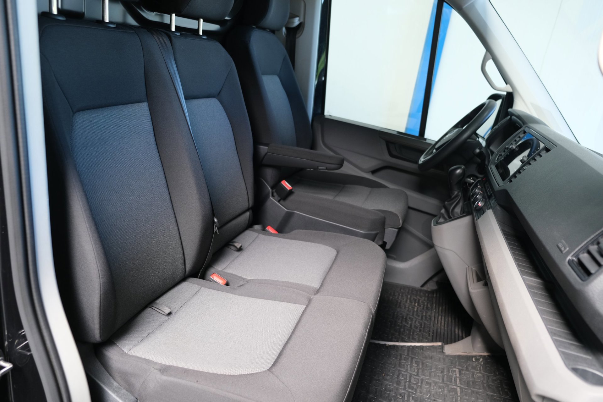 Volkswagen Crafter 35 2.0 TDI L3H3 Highline (2022), foto 7