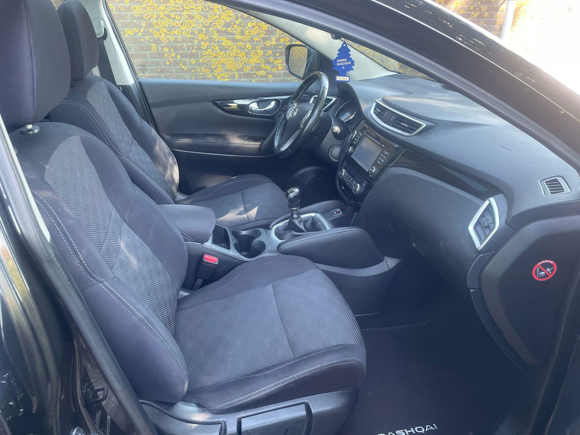 Nissan Qashqai 1.2 N-Vision (2017), foto 9