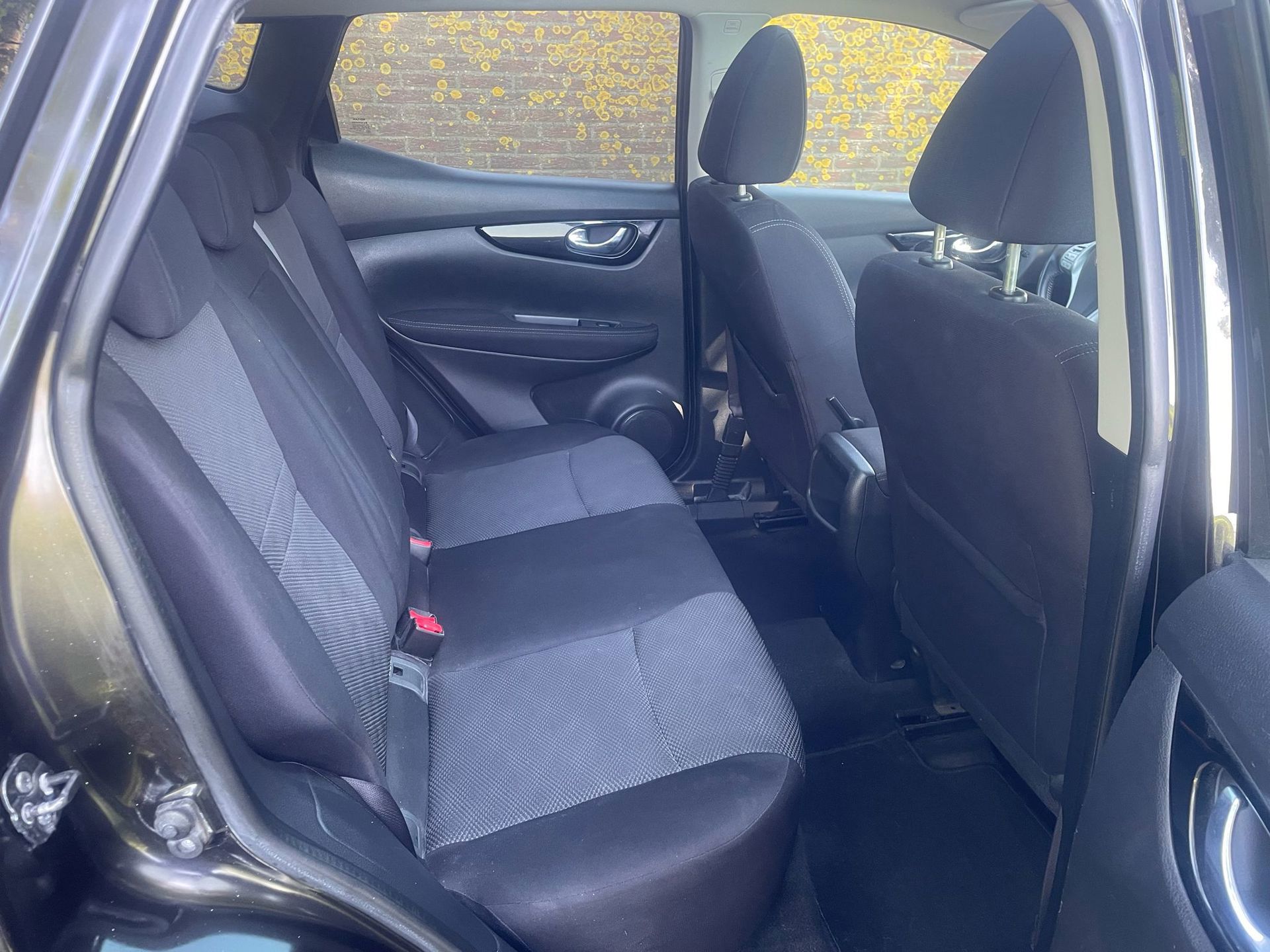 Nissan Qashqai 1.2 N-Vision (2017), foto 10