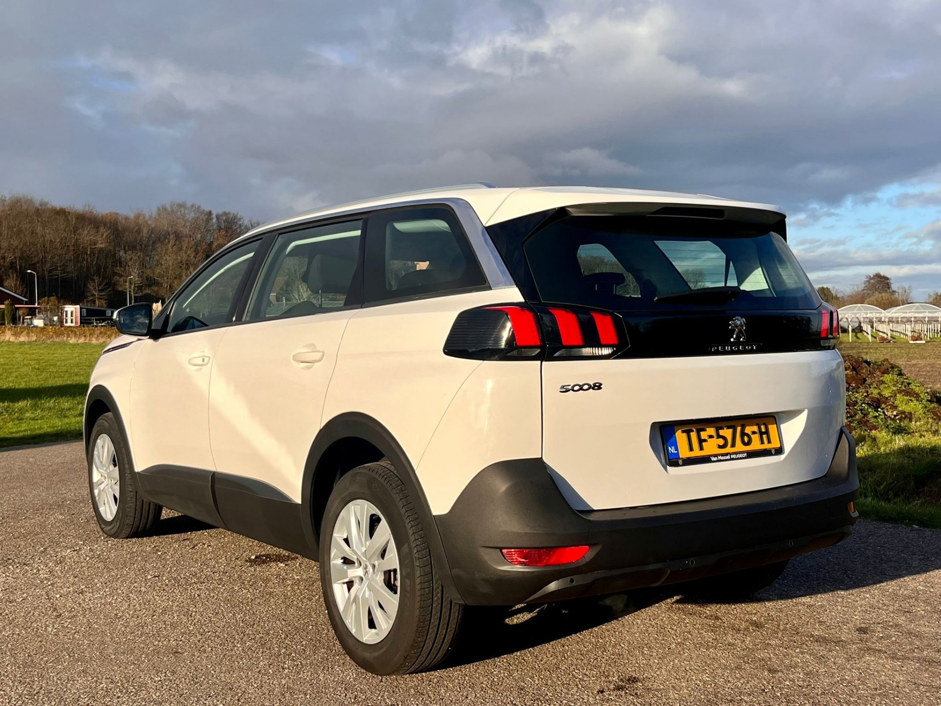 Peugeot 5008 1.2 PureTech Blue Lease Executive 7Pers (2018), foto 13