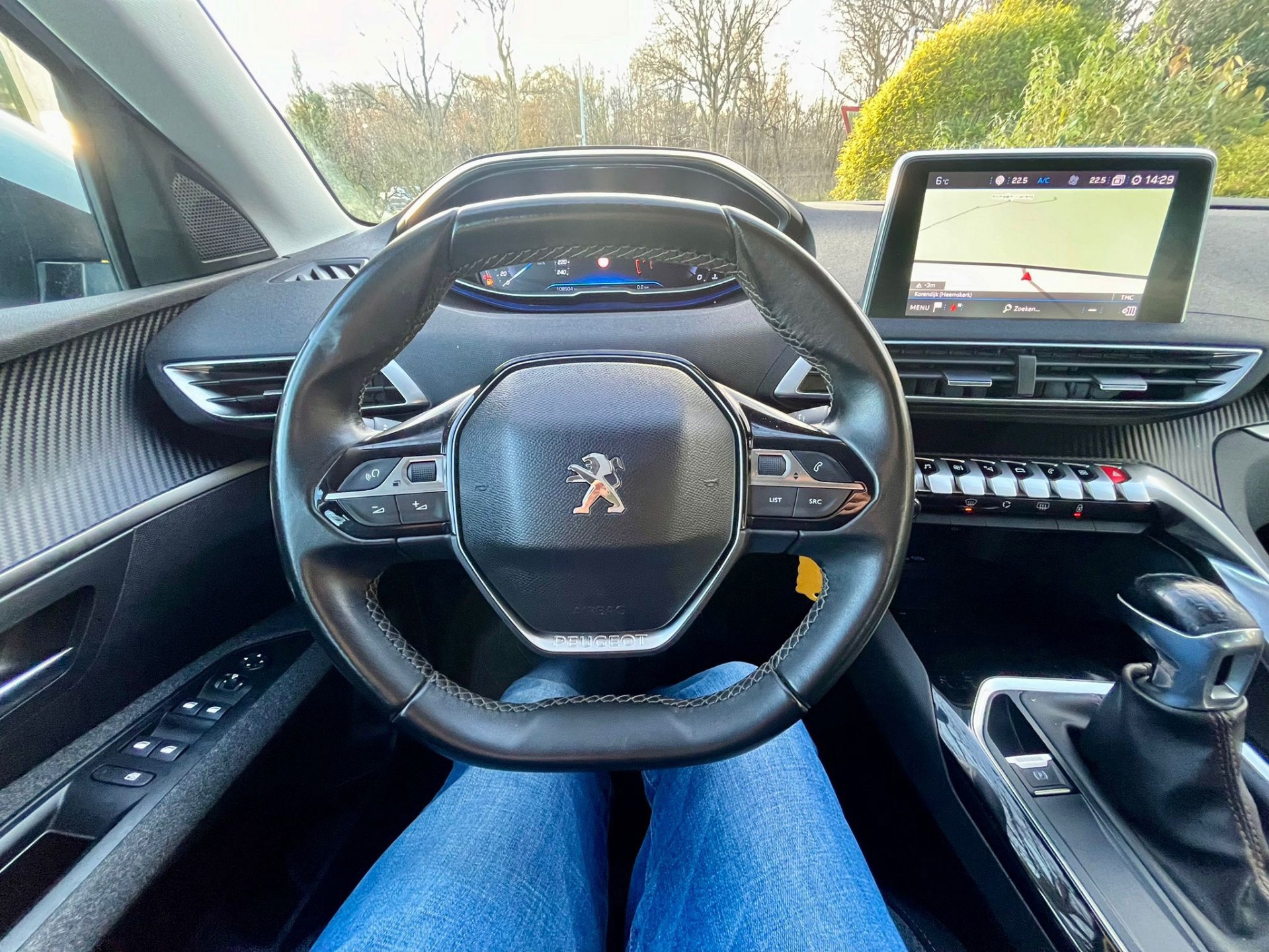 Peugeot 5008 1.2 PureTech Blue Lease Executive 7Pers (2018), foto 21