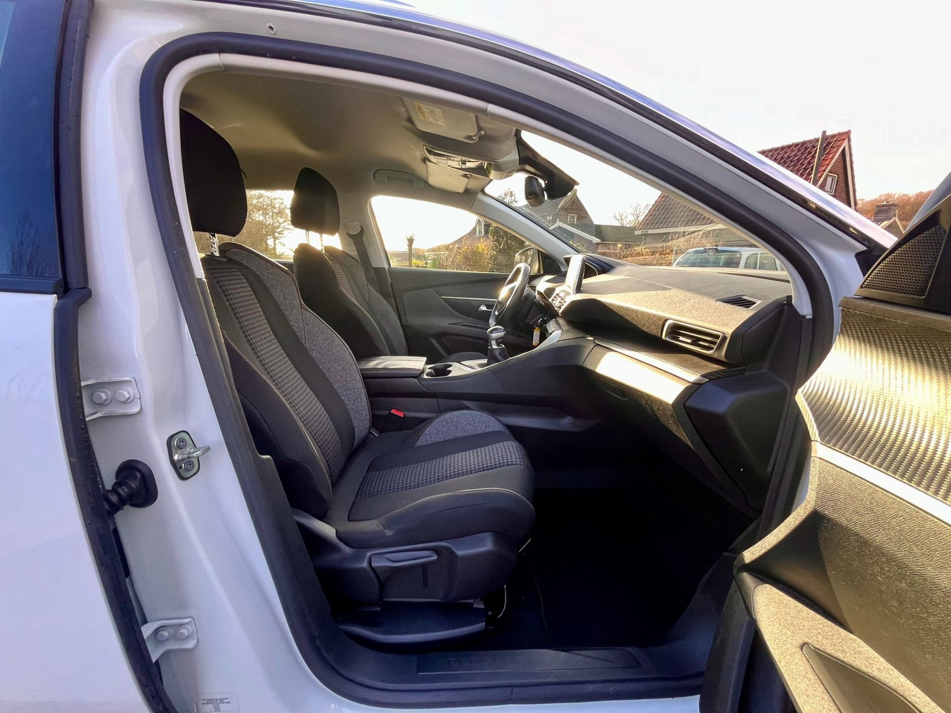 Peugeot 5008 1.2 PureTech Blue Lease Executive 7Pers (2018), foto 26