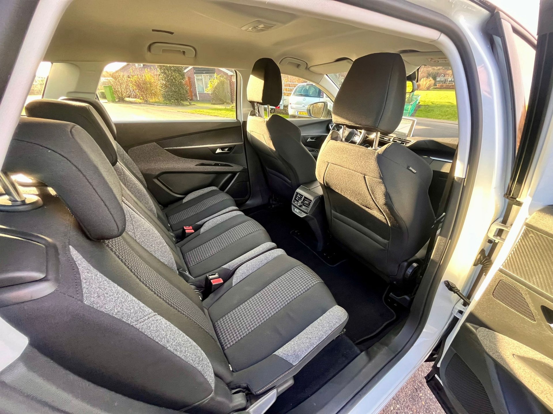 Peugeot 5008 1.2 PureTech Blue Lease Executive 7Pers (2018), foto 10
