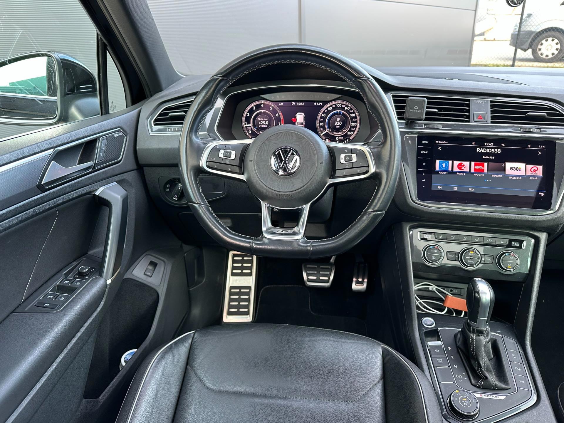 Volkswagen Tiguan 2.0 TSI 4Motion R-Line Panodak (2018), foto 18