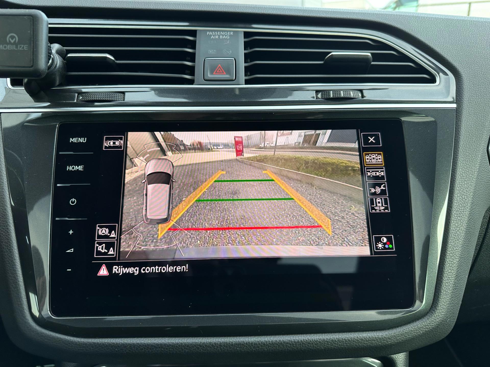 Volkswagen Tiguan 2.0 TSI 4Motion R-Line Panodak (2018), foto 24