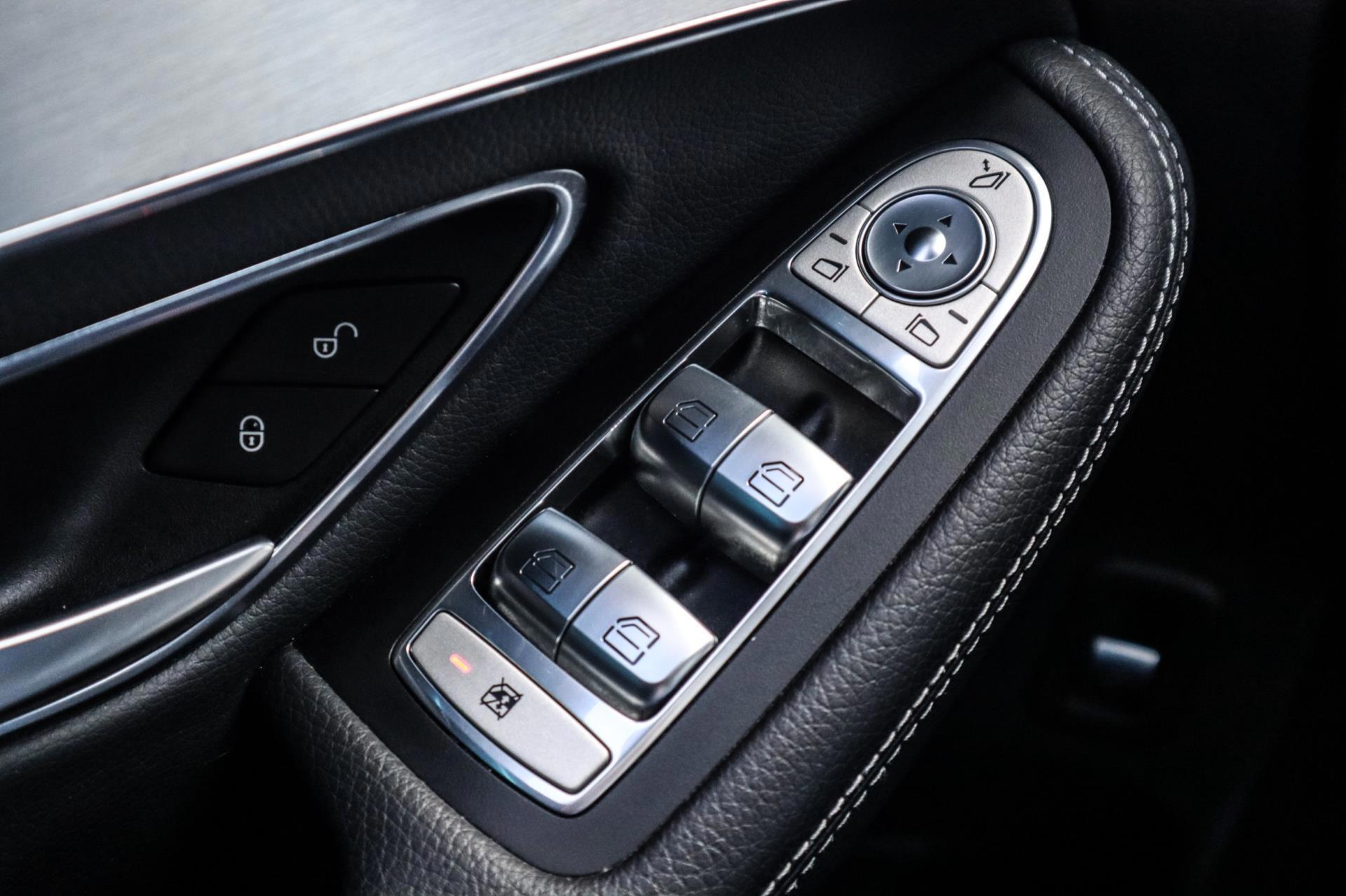 Mercedes-Benz GLC-klasse 250 4MATIC AMG (2016), foto 22