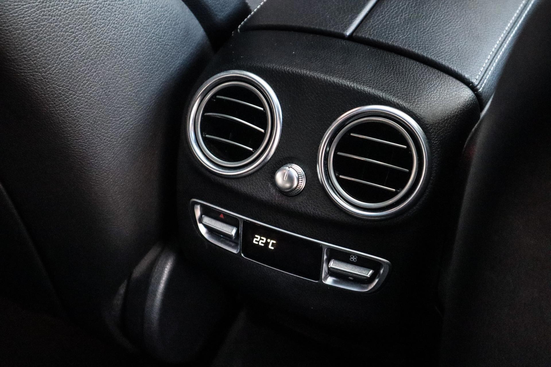 Mercedes-Benz GLC-klasse 250 4MATIC AMG (2016), foto 28