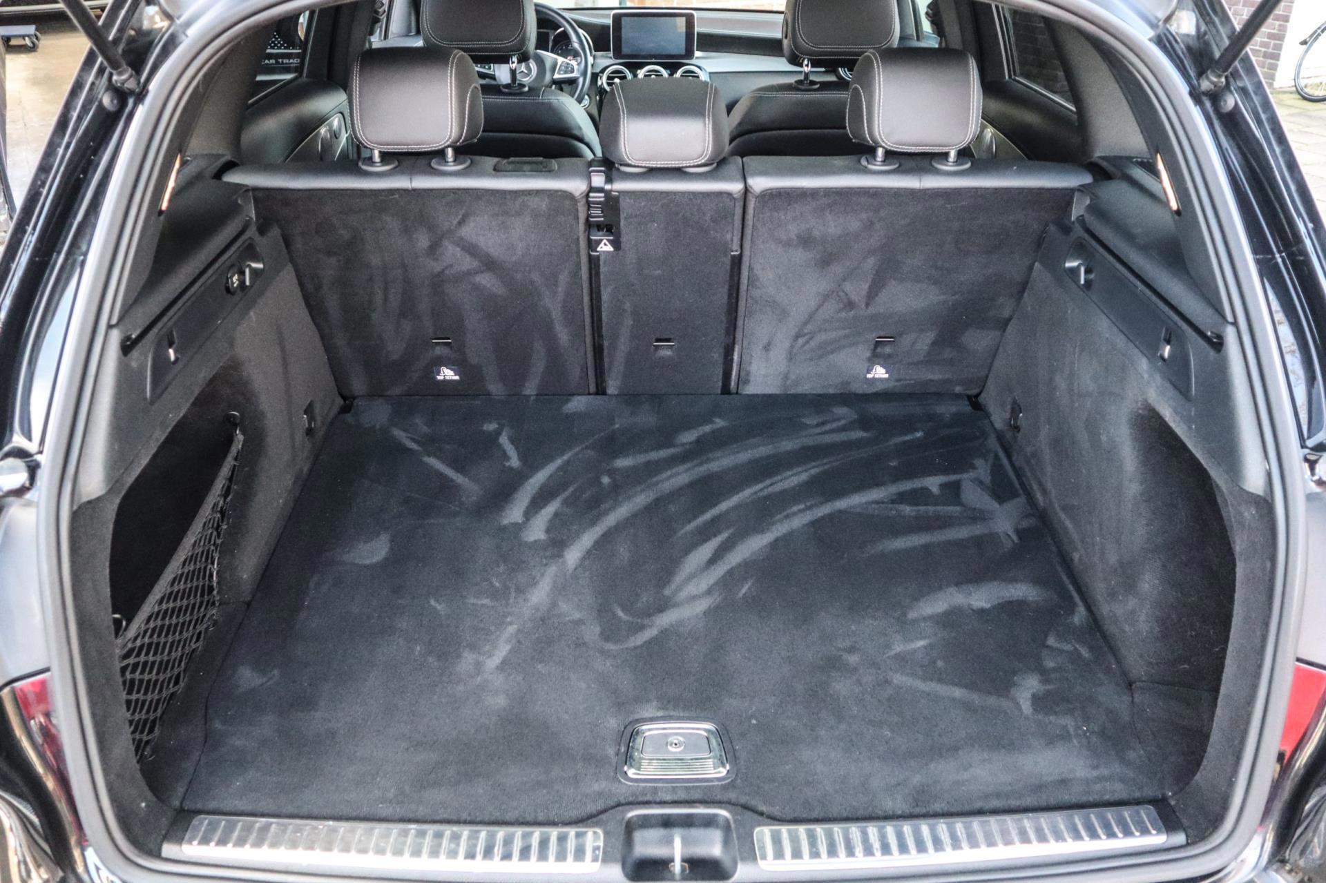 Mercedes-Benz GLC-klasse 250 4MATIC AMG (2016), foto 30
