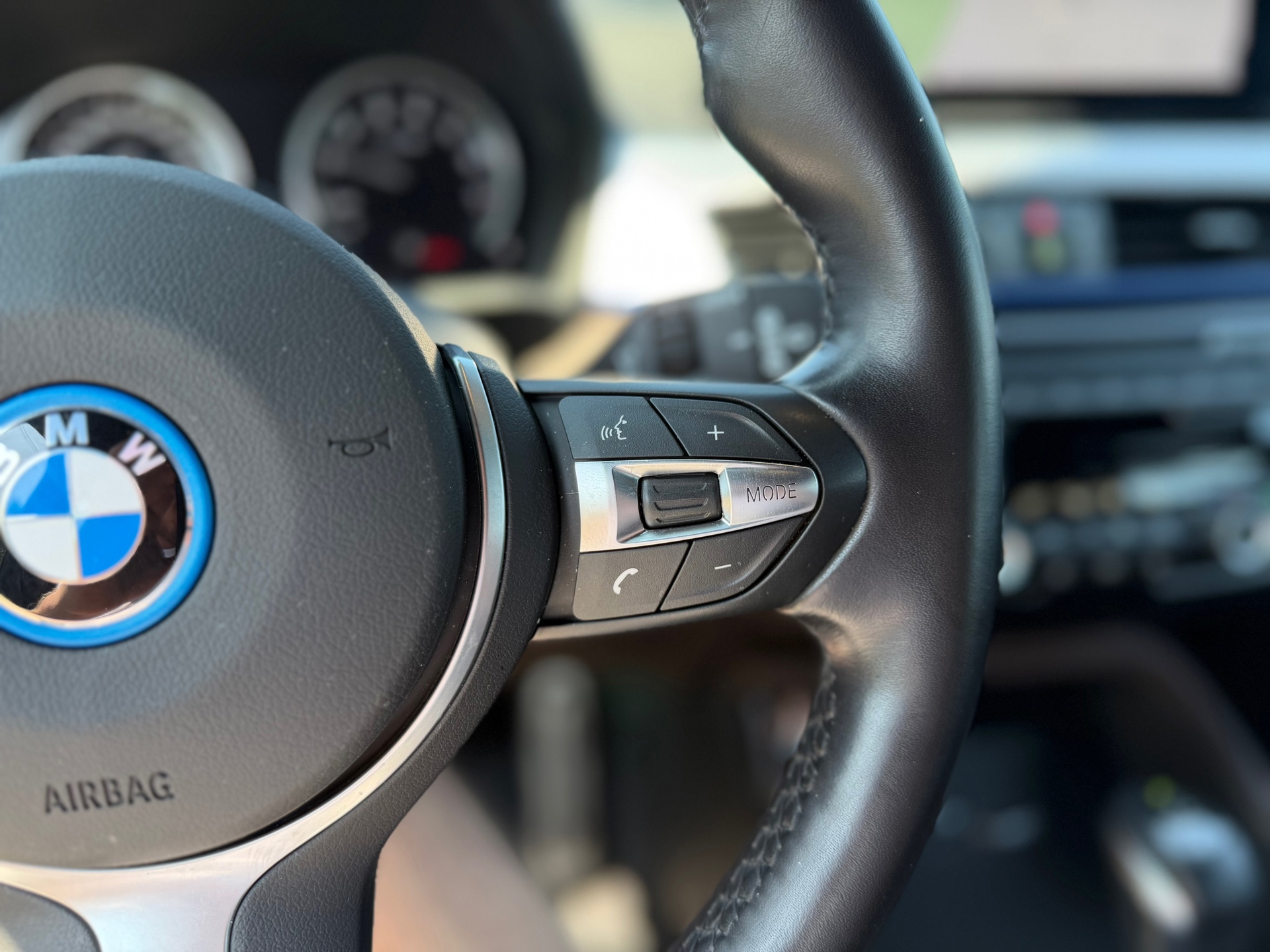 BMW X2 XDrive25e High Executive (2022), foto 18