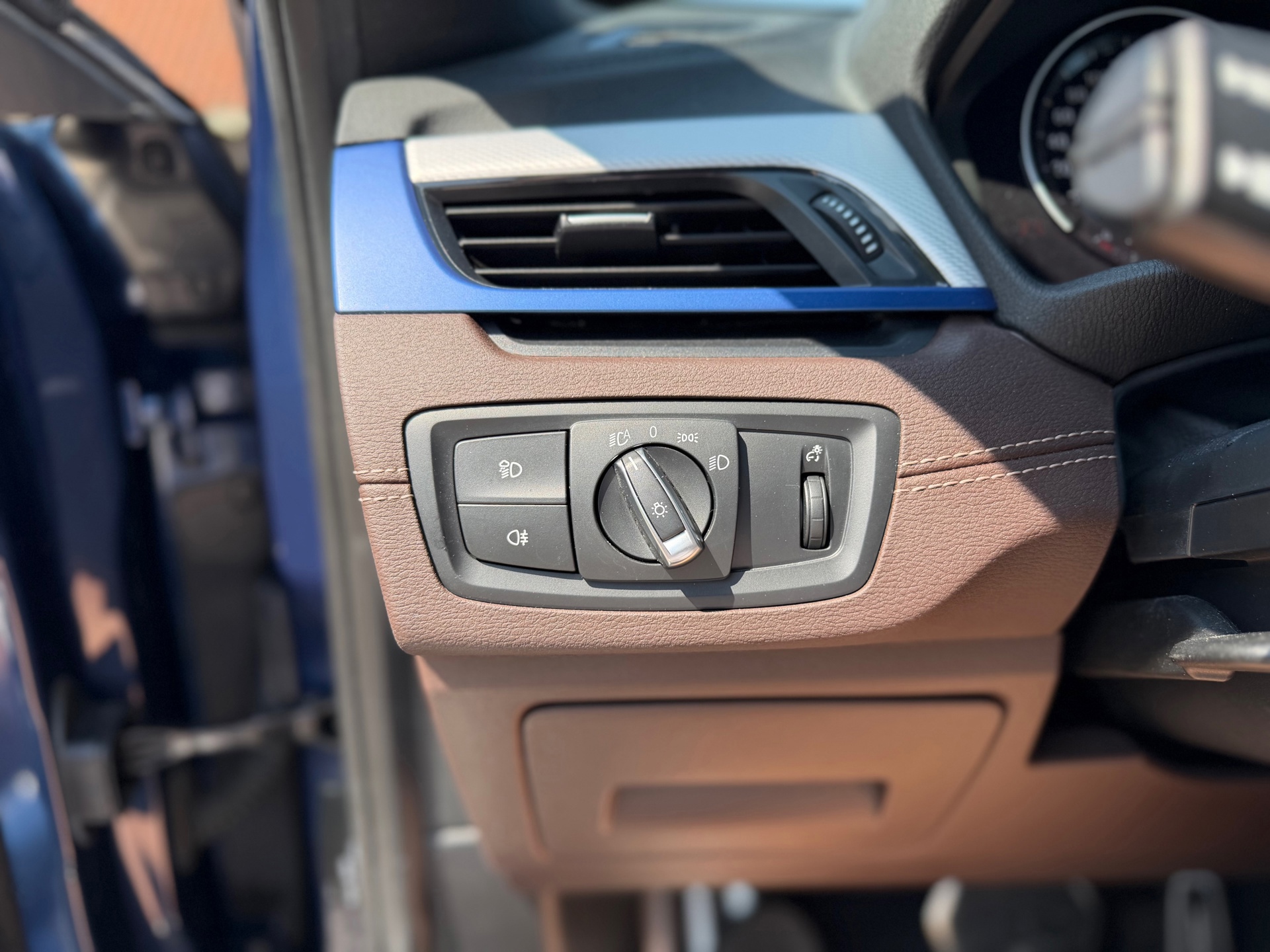BMW X2 XDrive25e High Executive (2022), foto 9