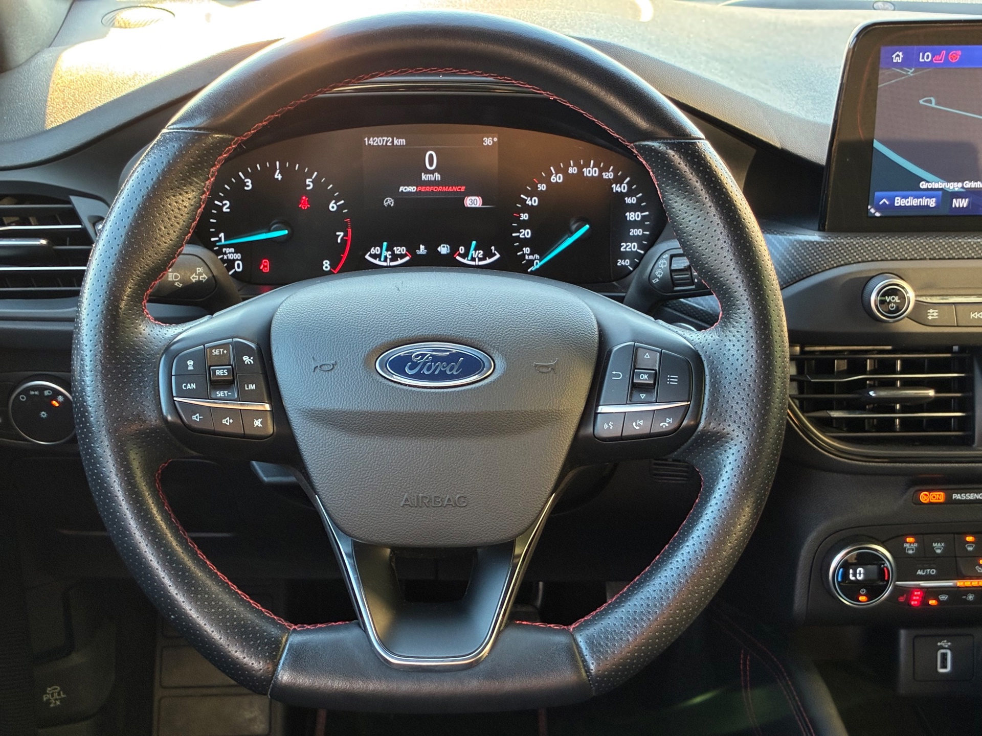 Ford Focus Wagon 1.0 EcoBoost ST Line Business (2018), foto 2