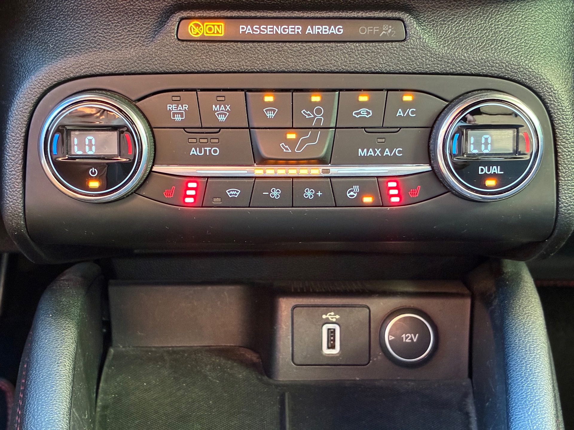Ford Focus Wagon 1.0 EcoBoost ST Line Business (2018), foto 19