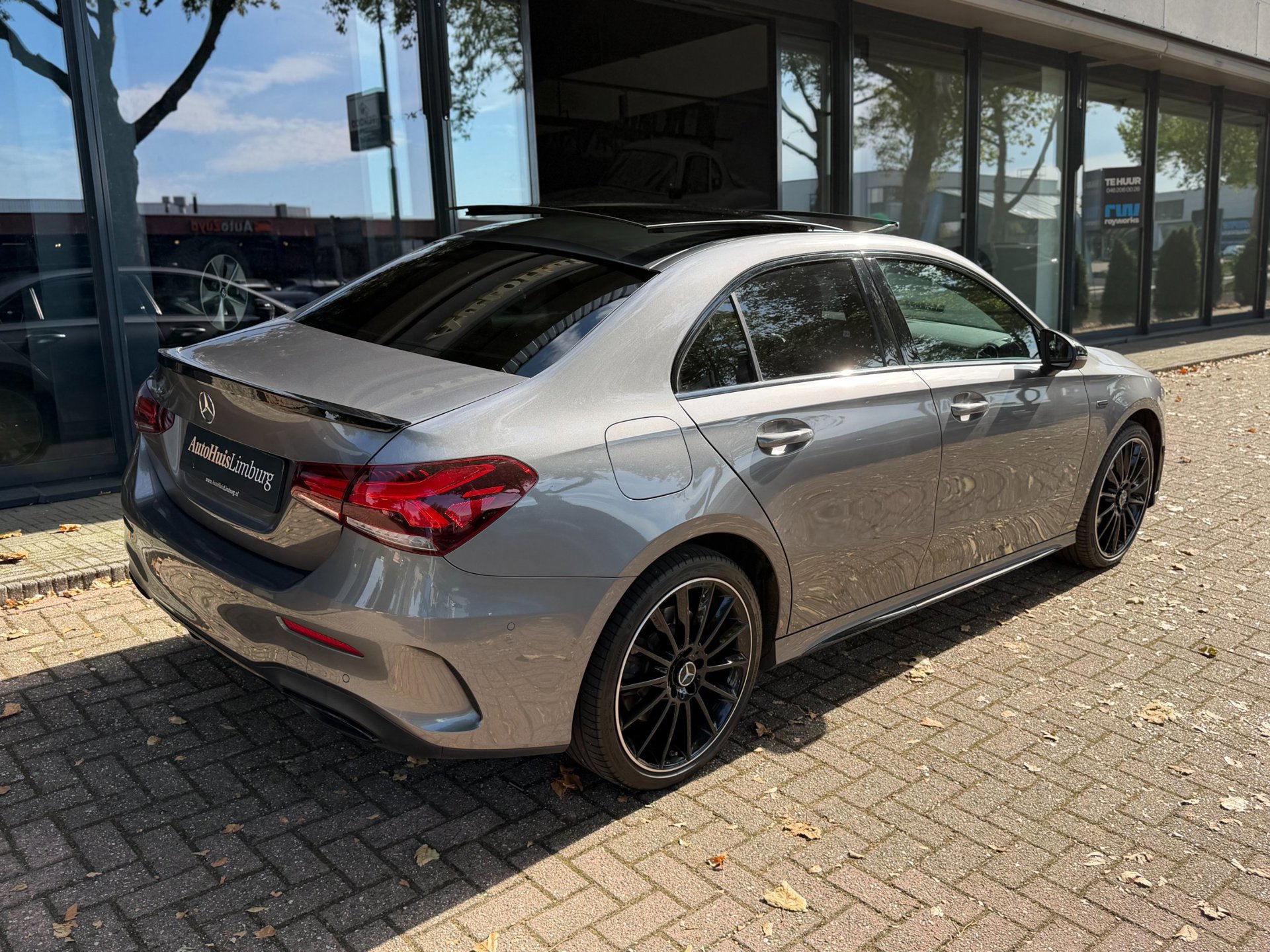 Mercedes-Benz A-klasse 250 e Premium (2020), foto 3