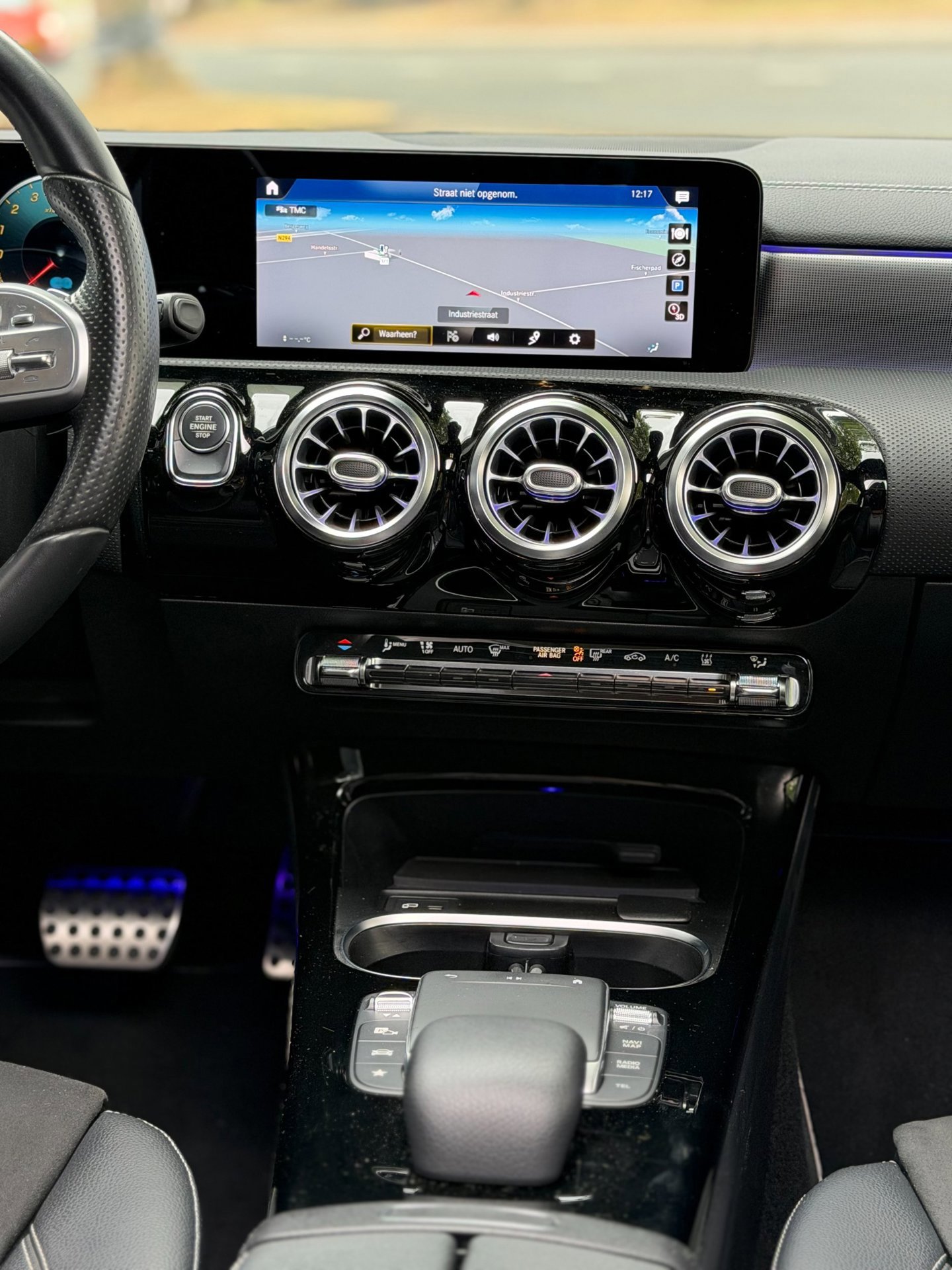 Mercedes-Benz A-klasse 250 e Premium (2020), foto 24