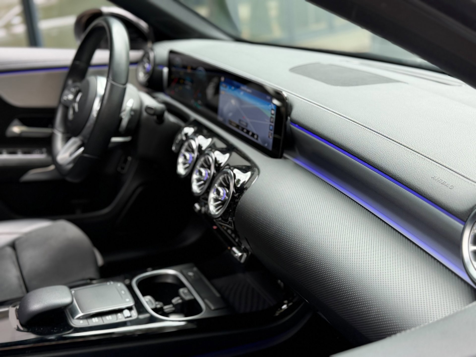 Mercedes-Benz A-klasse 250 e Premium (2020), foto 28
