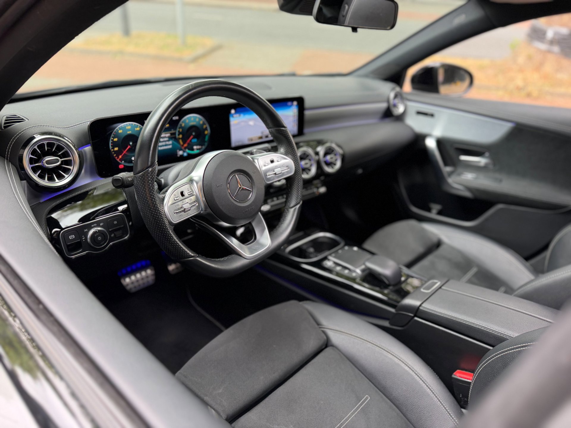 Mercedes-Benz A-klasse 250 e Premium (2020), foto 7