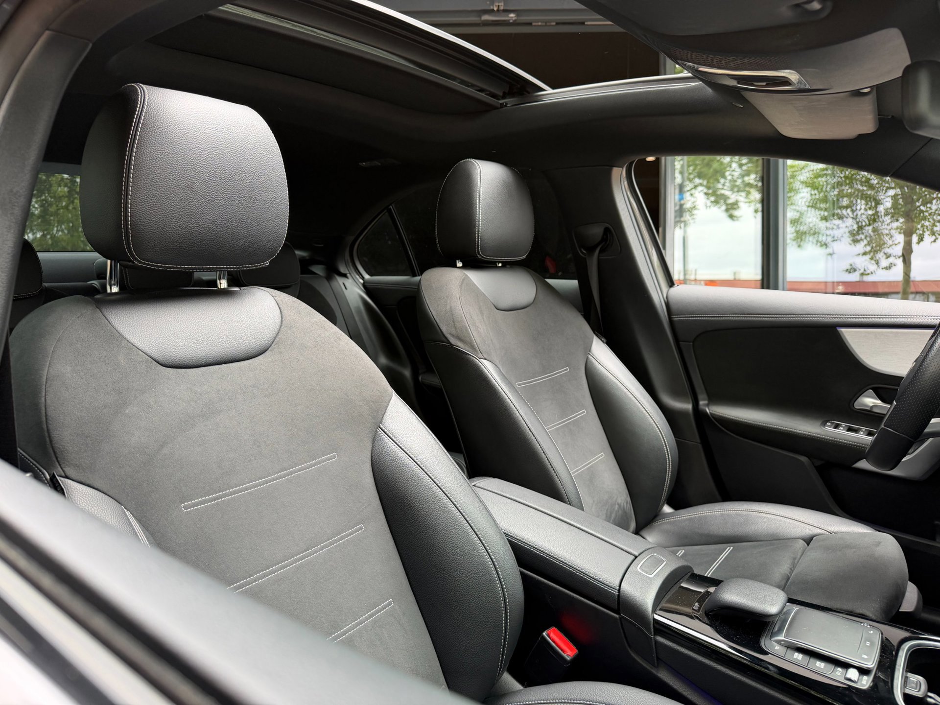 Mercedes-Benz A-klasse 250 e Premium (2020), foto 9
