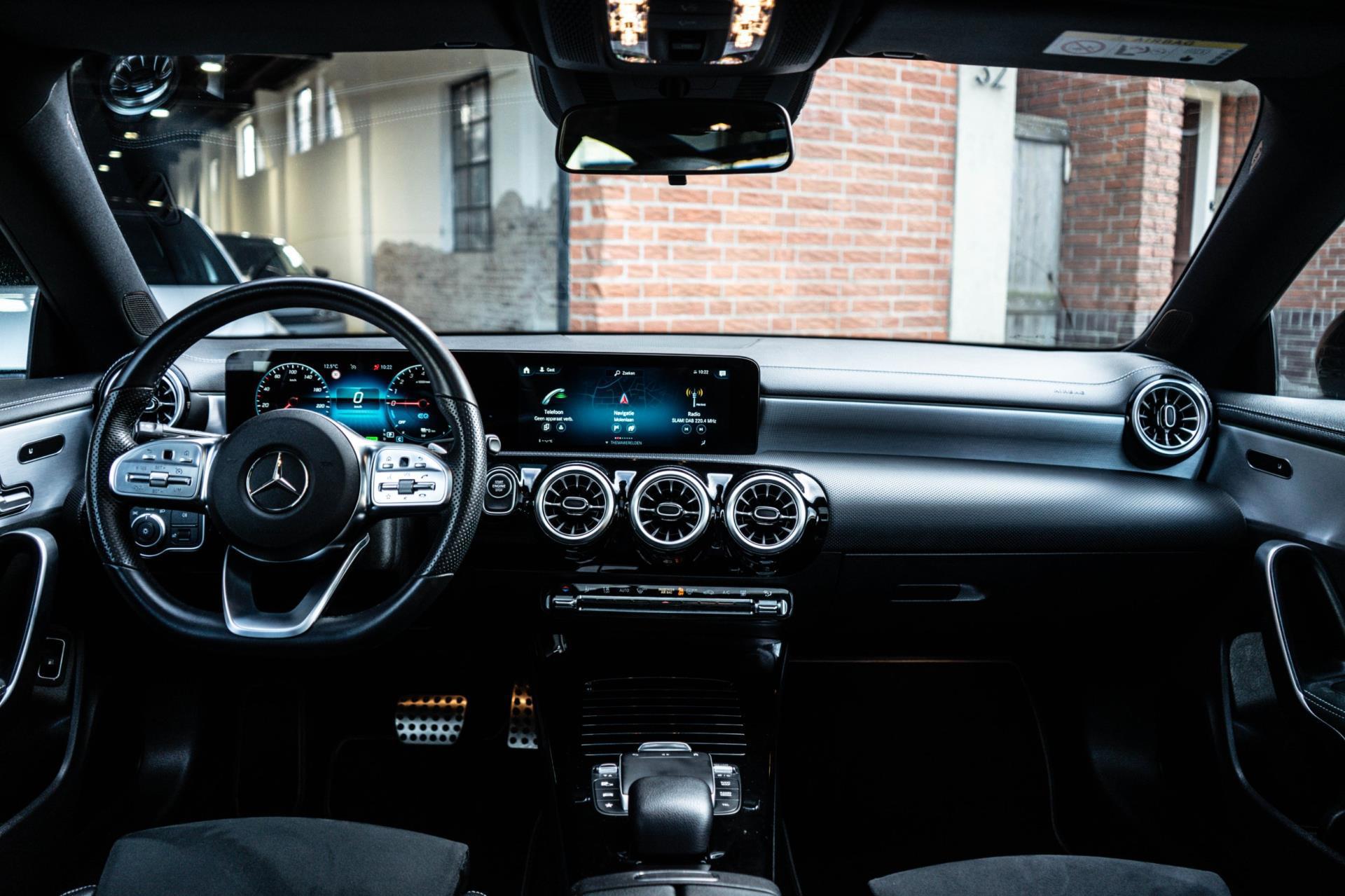 Mercedes-Benz CLA-klasse 250 e AMG Night edition (2021), foto 11